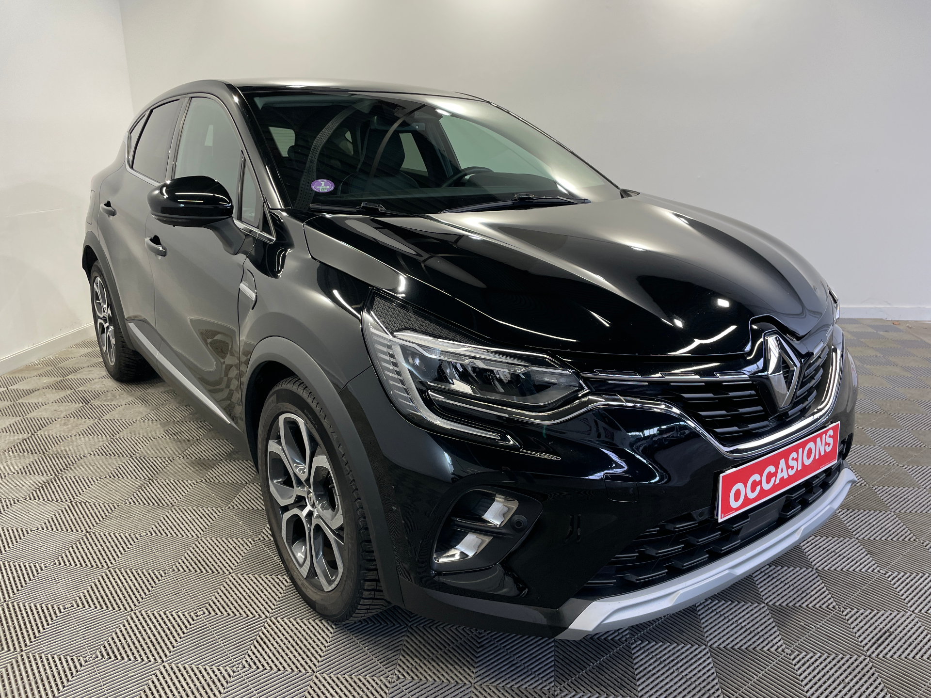 RENAULT CAPTUR E-Tech hybride rechargeable 160 Techno