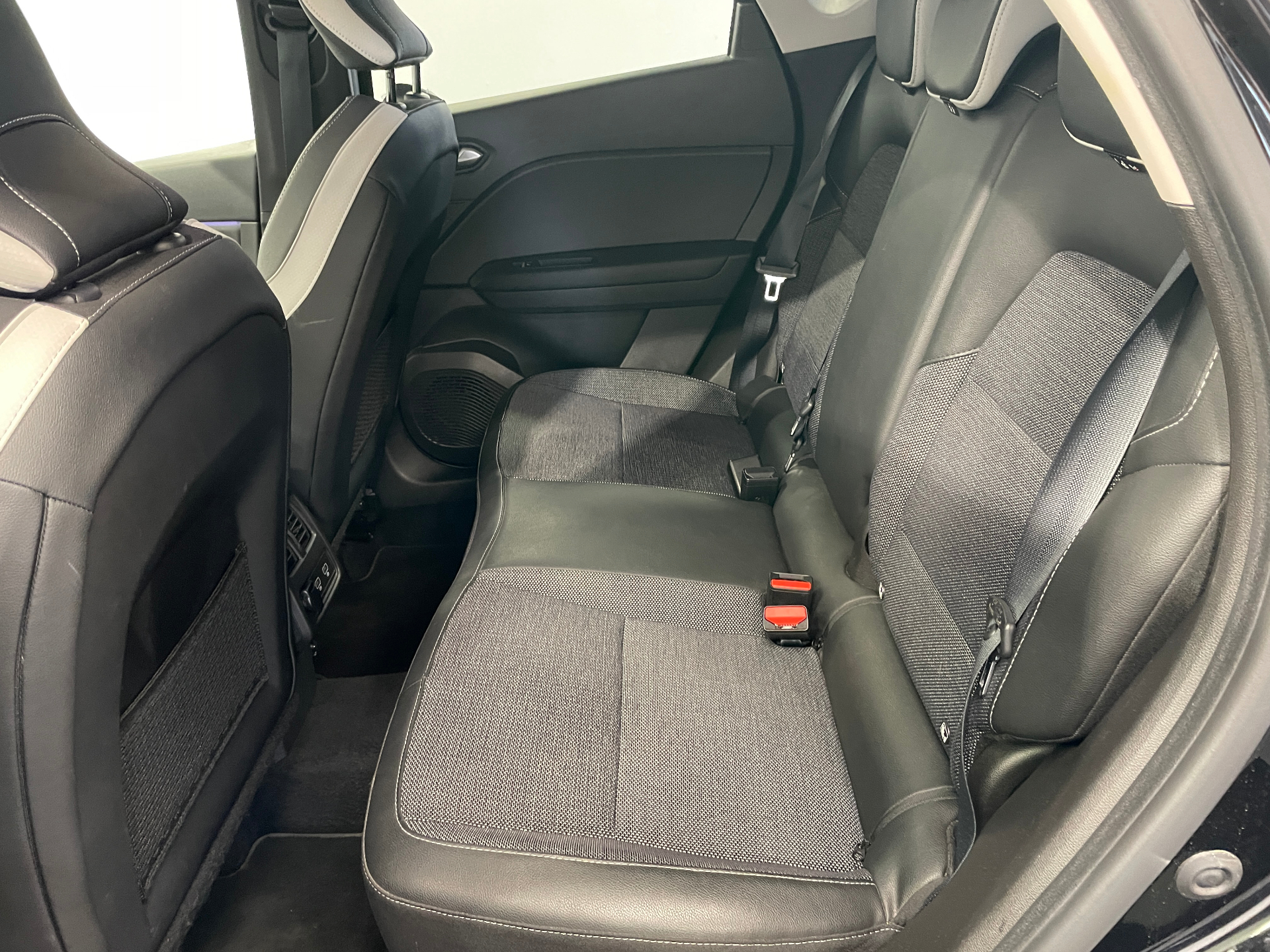 RENAULT CAPTUR E-Tech hybride rechargeable 160 Techno
