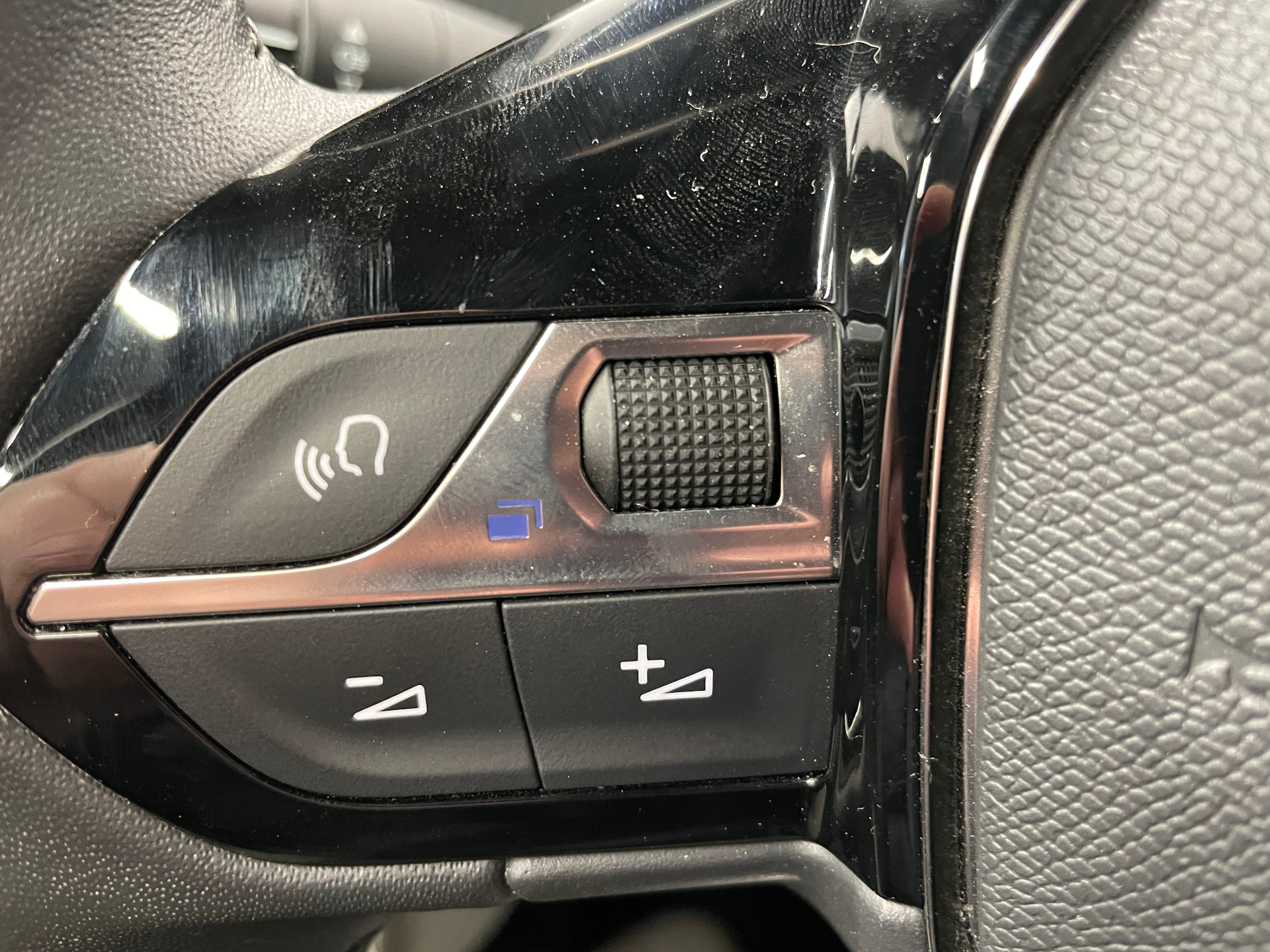 PEUGEOT 2008 ALLURE PURETECH 130 S&S BVM6