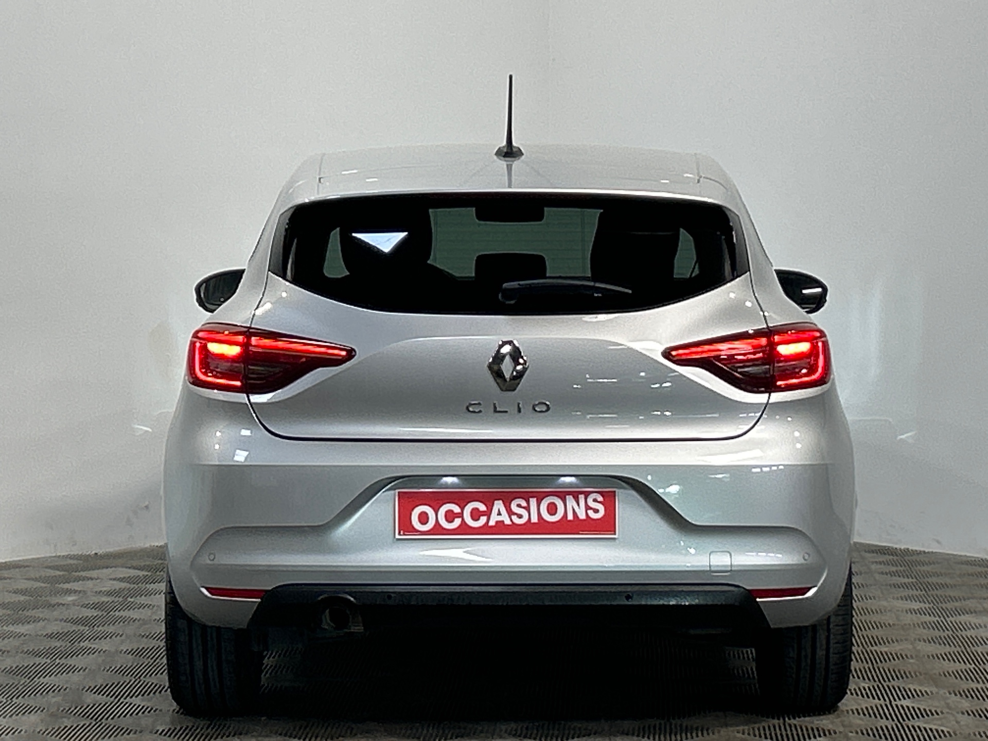 RENAULT CLIO V TCe 90 - 21 Zen