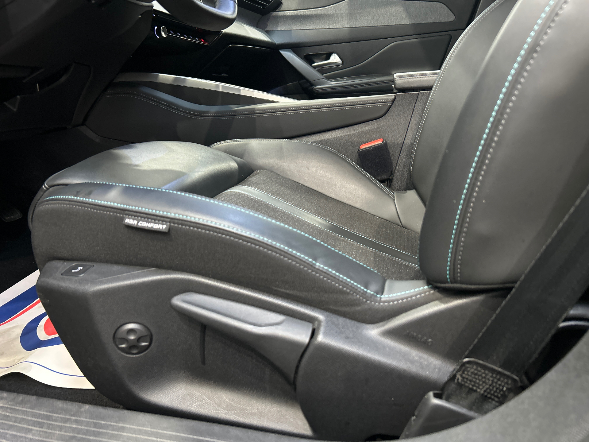 PEUGEOT 308 PureTech 130ch S&S EAT8 Allure Pack