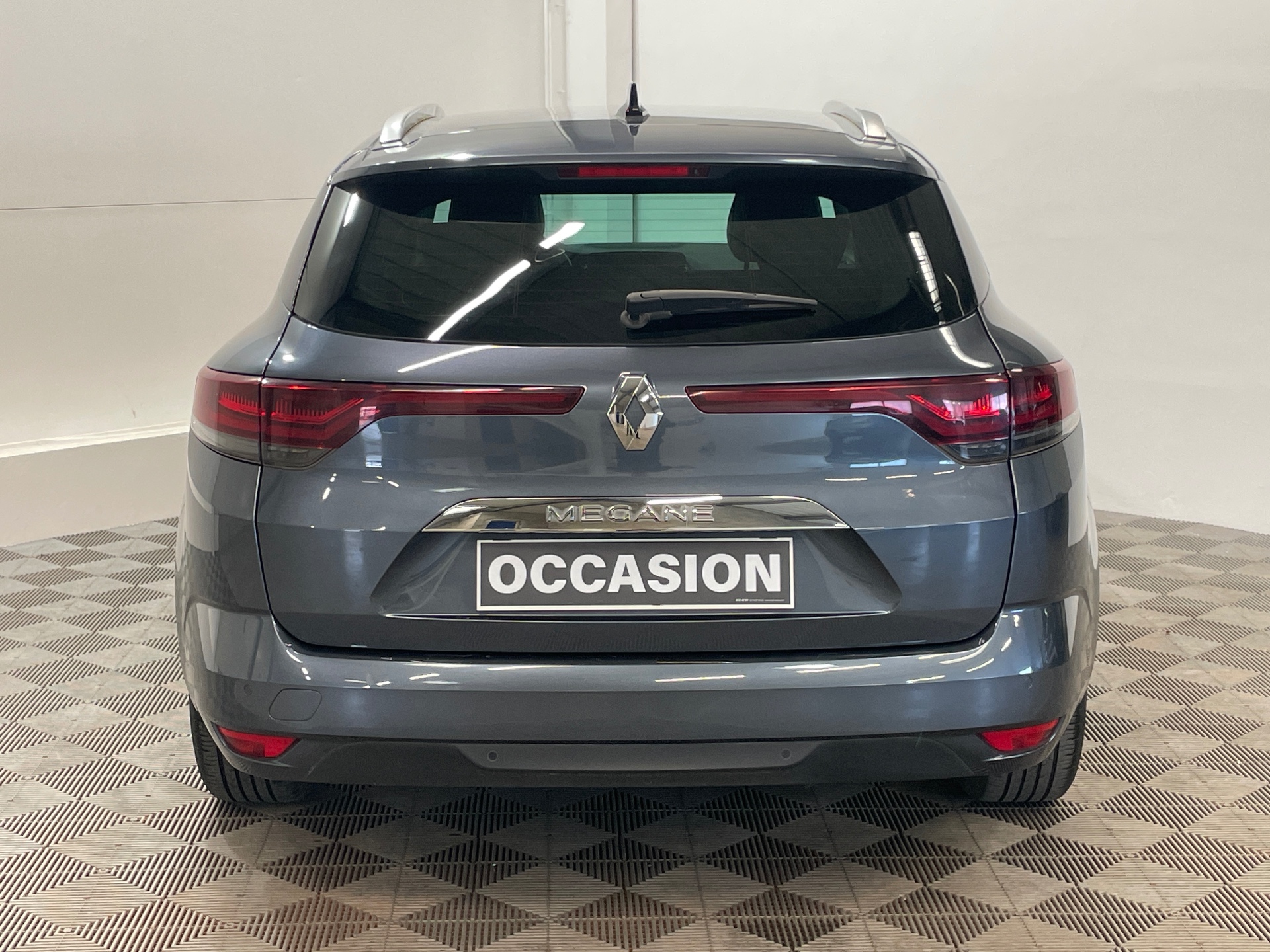 RENAULT MEGANE IV ESTATE techno TCe 140 EDC -23