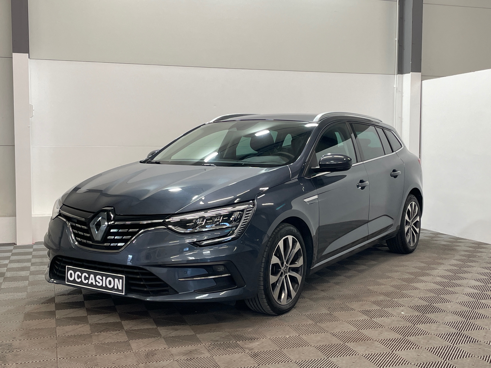 RENAULT MEGANE IV ESTATE techno TCe 140 EDC -23