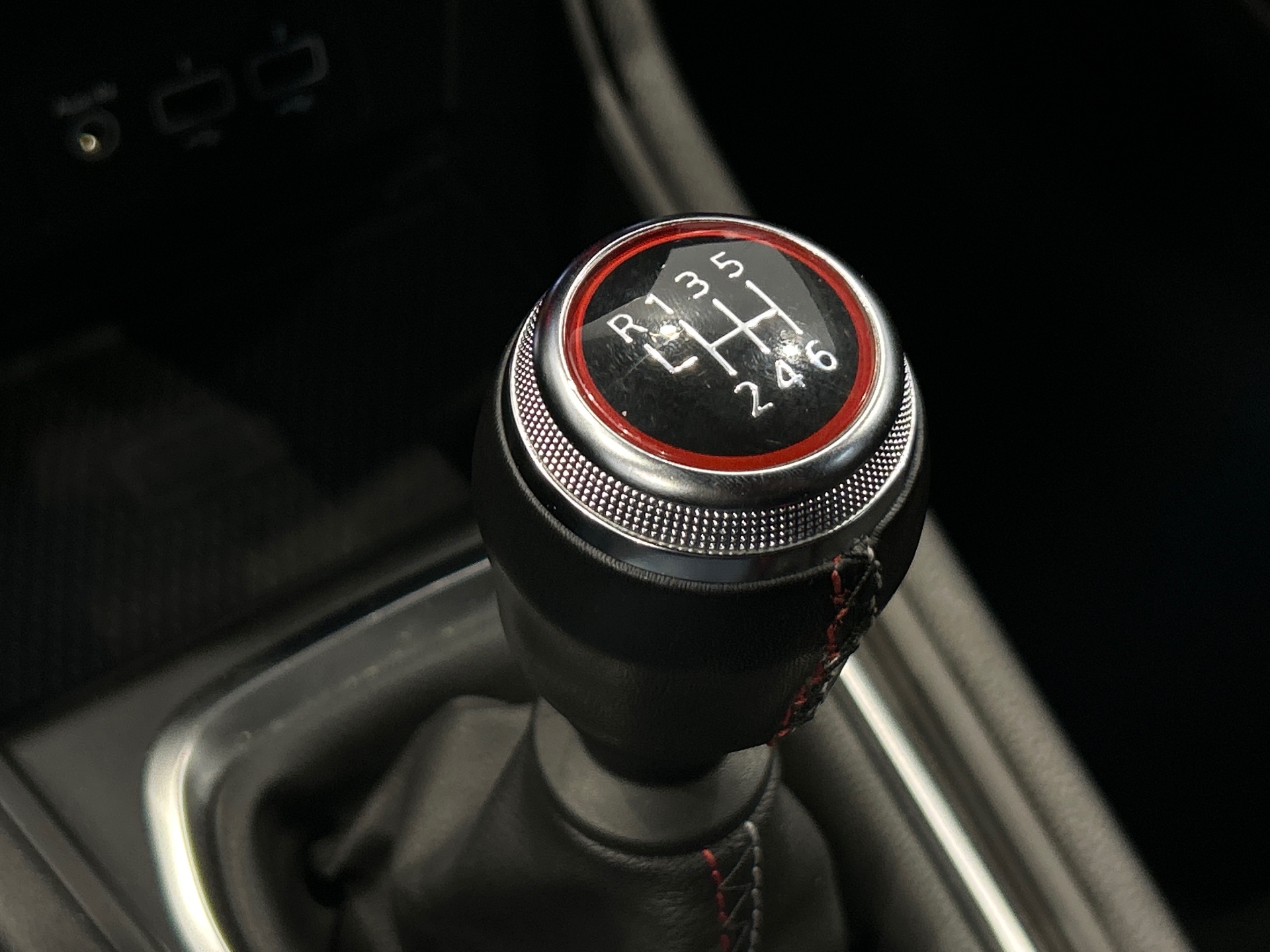 RENAULT CAPTUR R.S. line mild hybrid 140