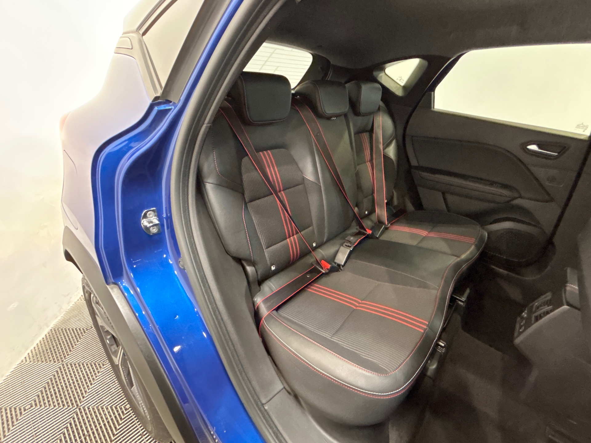 RENAULT CAPTUR R.S. line mild hybrid 140