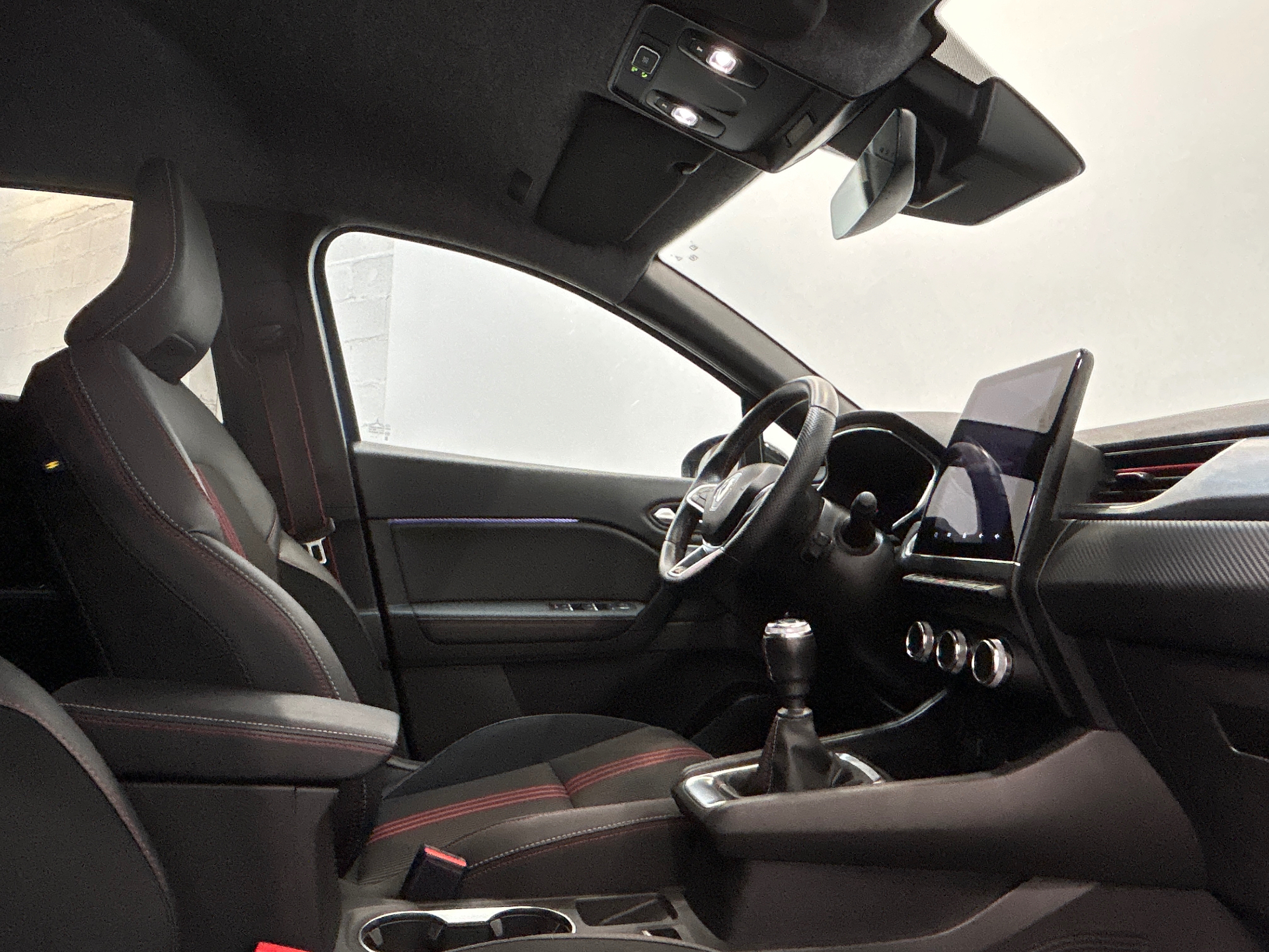 RENAULT CAPTUR R.S. line mild hybrid 140
