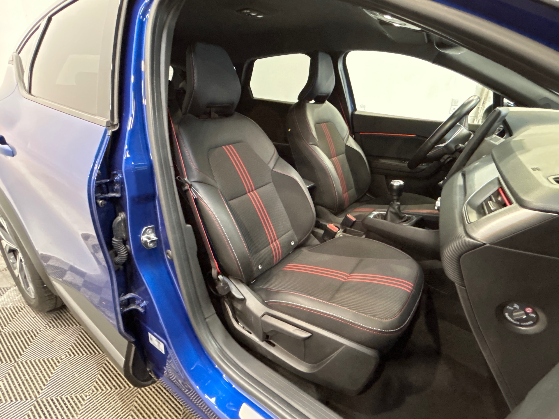 RENAULT CAPTUR R.S. line mild hybrid 140