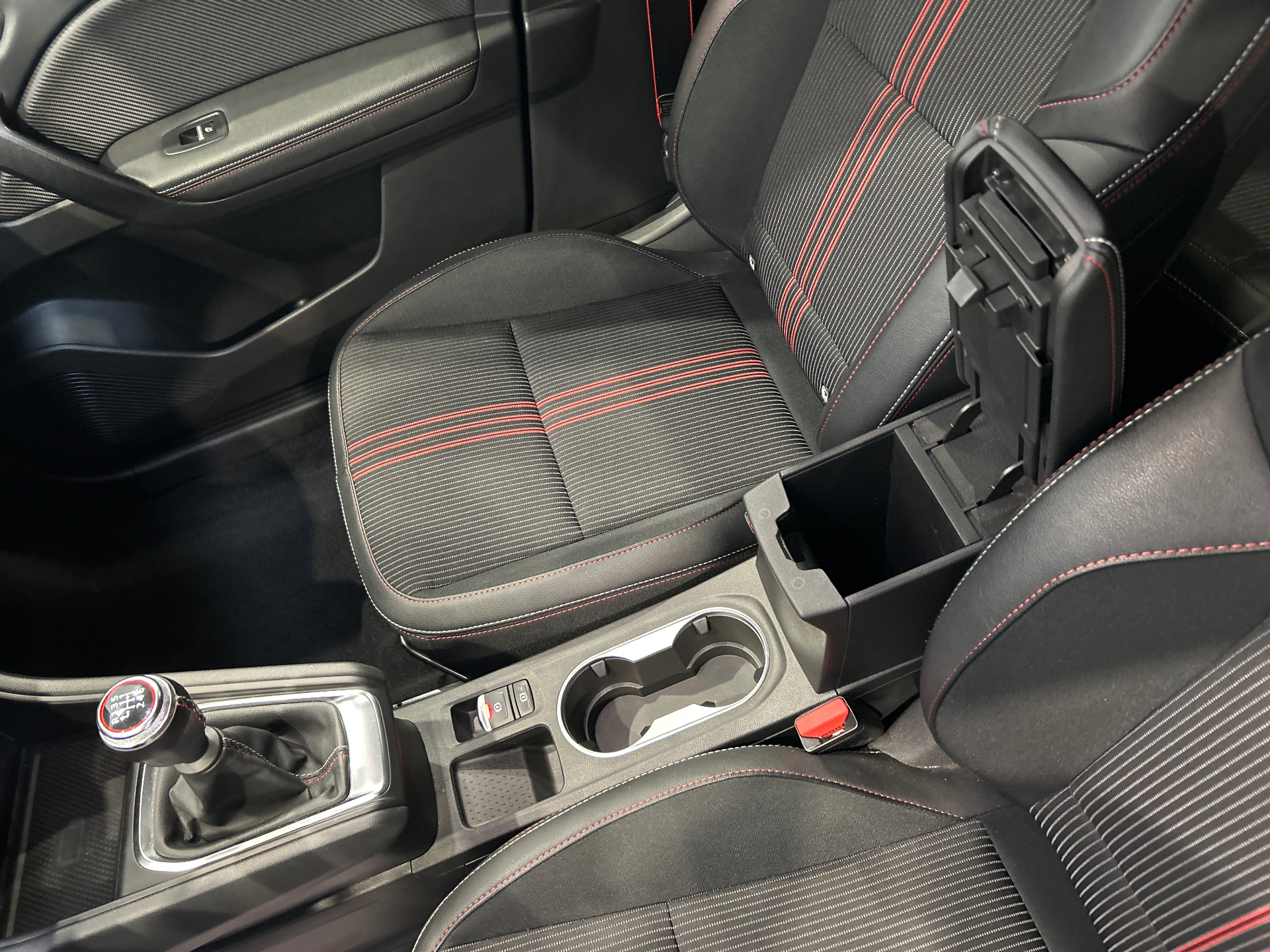 RENAULT CAPTUR R.S. line mild hybrid 140