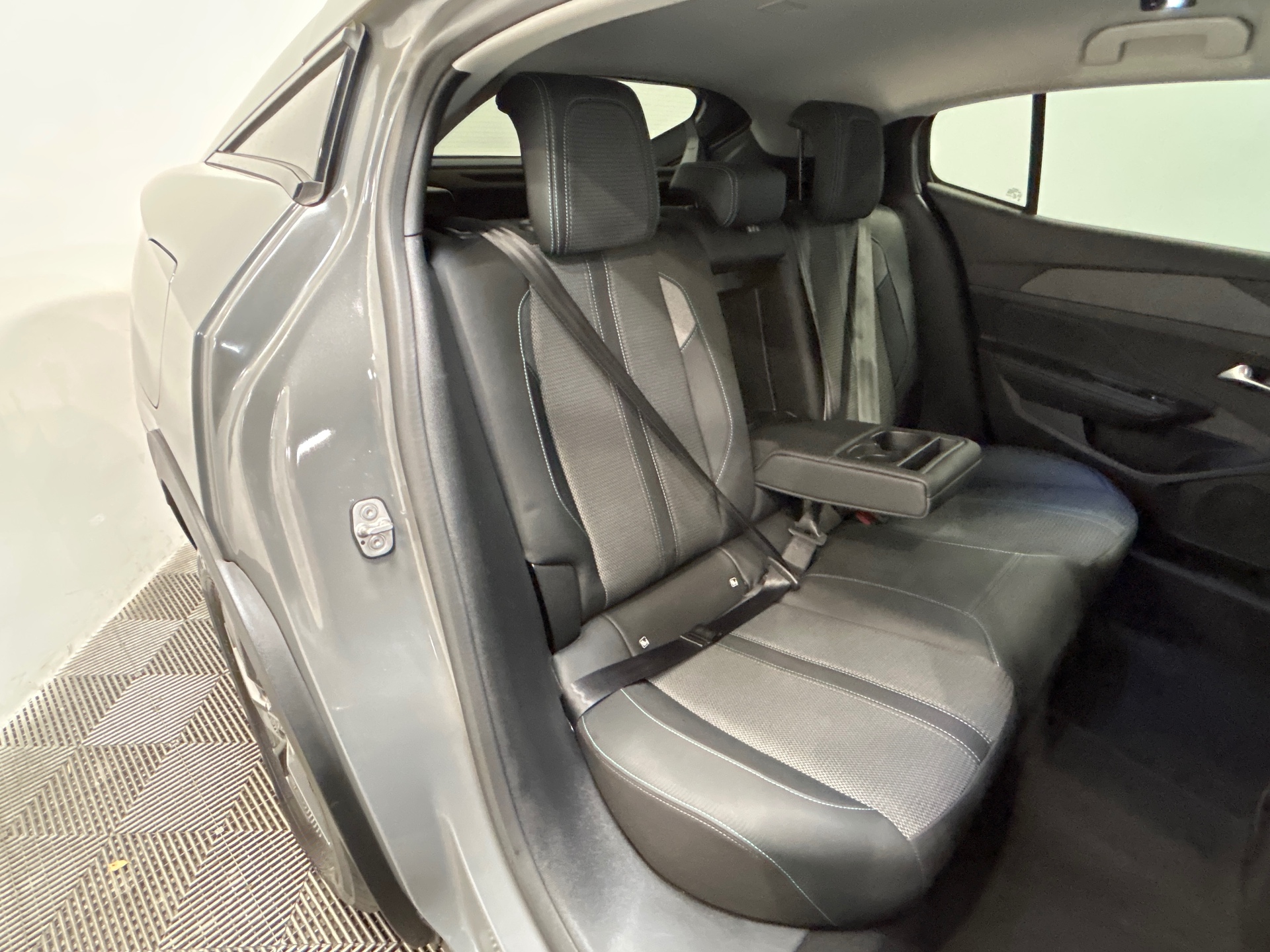 PEUGEOT 408 Hybrid 136 e-DCS6 Allure