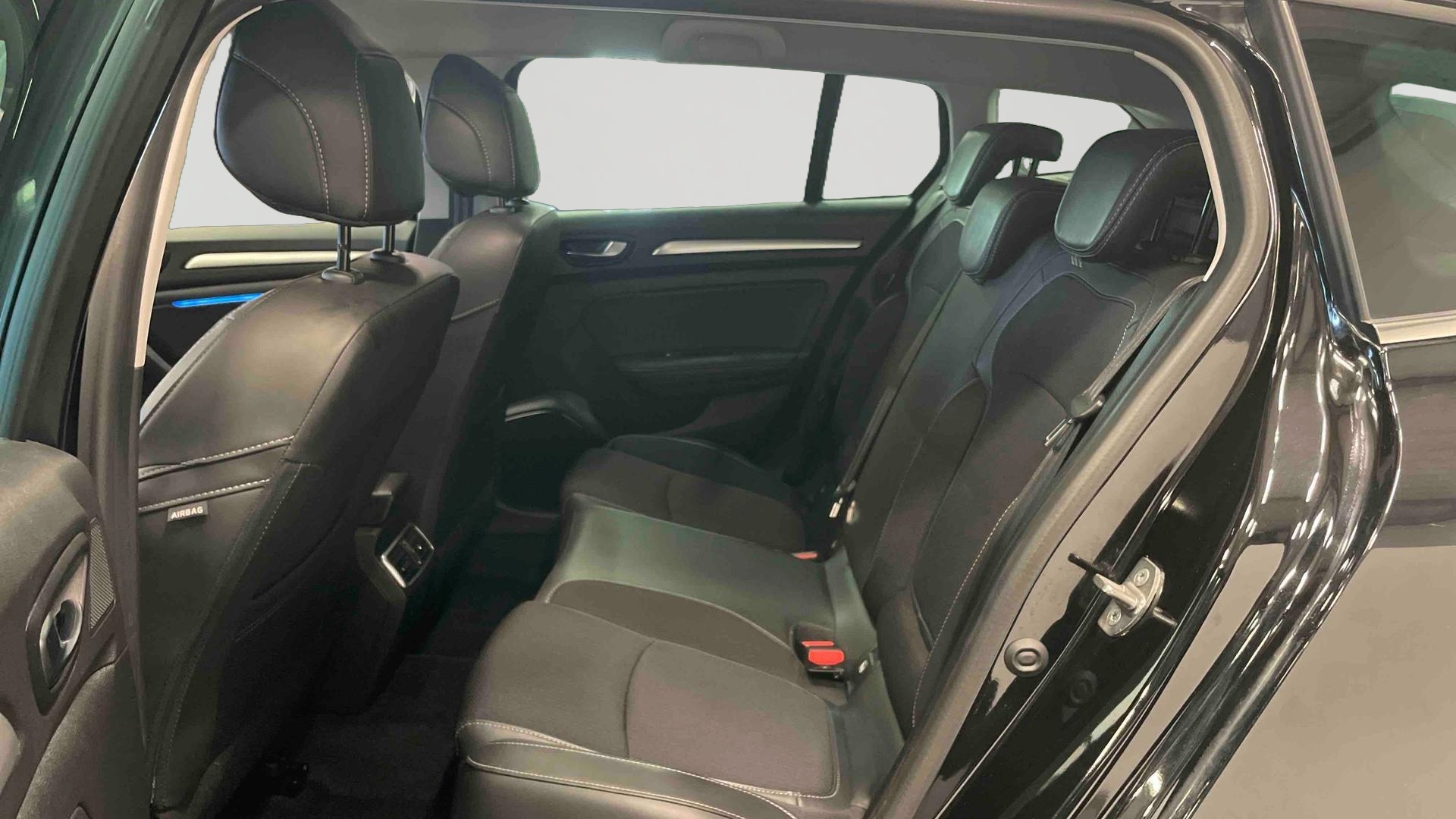 RENAULT MEGANE IV ESTATE techno TCe 140 EDC -23