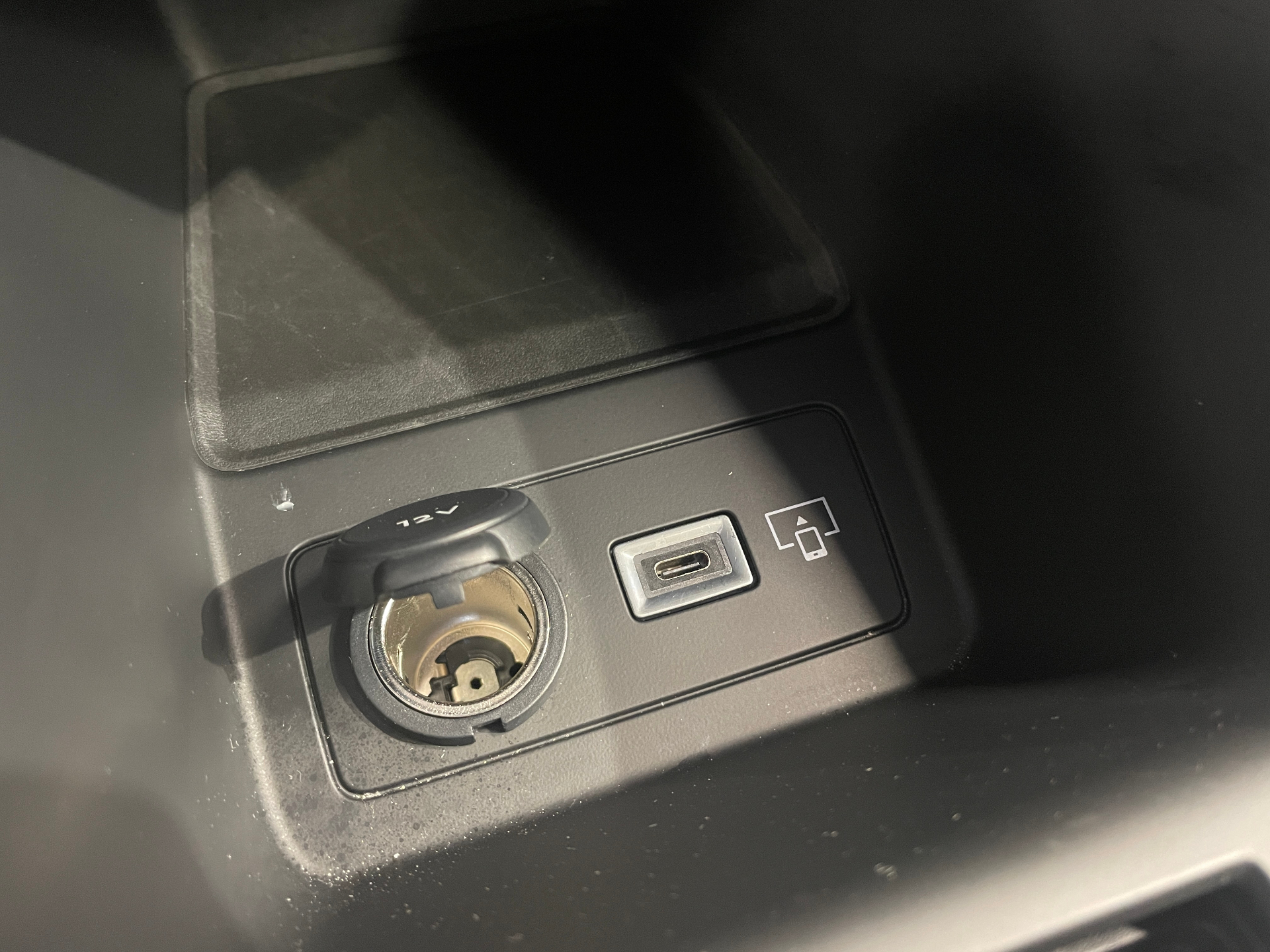 PEUGEOT 408 ALLURE HYBRID 136 E-DCS6