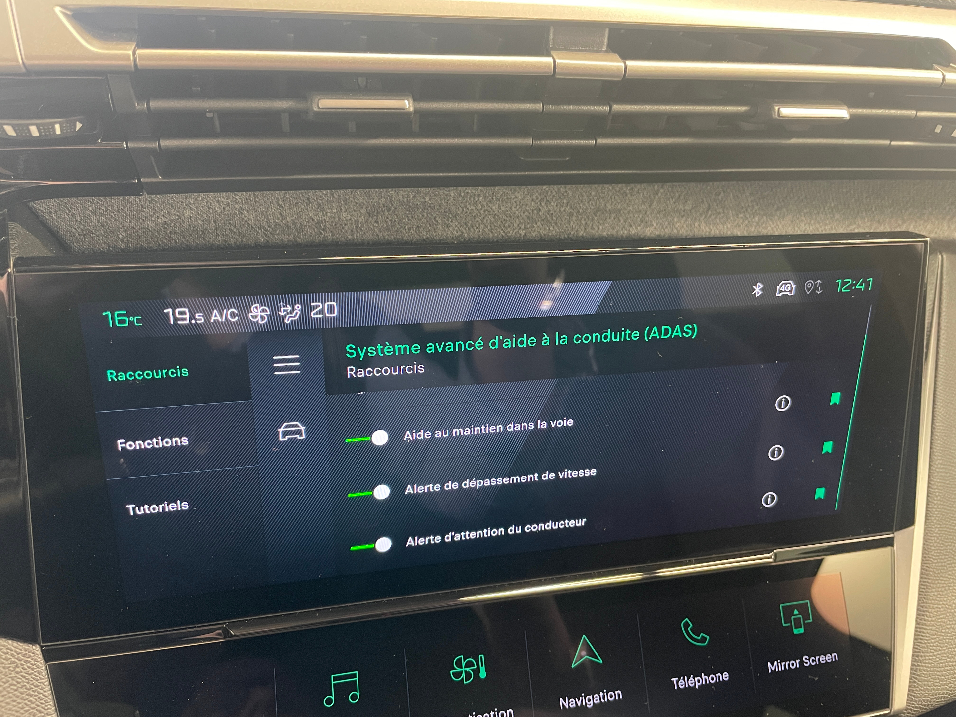 PEUGEOT 408 ALLURE HYBRID 136 E-DCS6