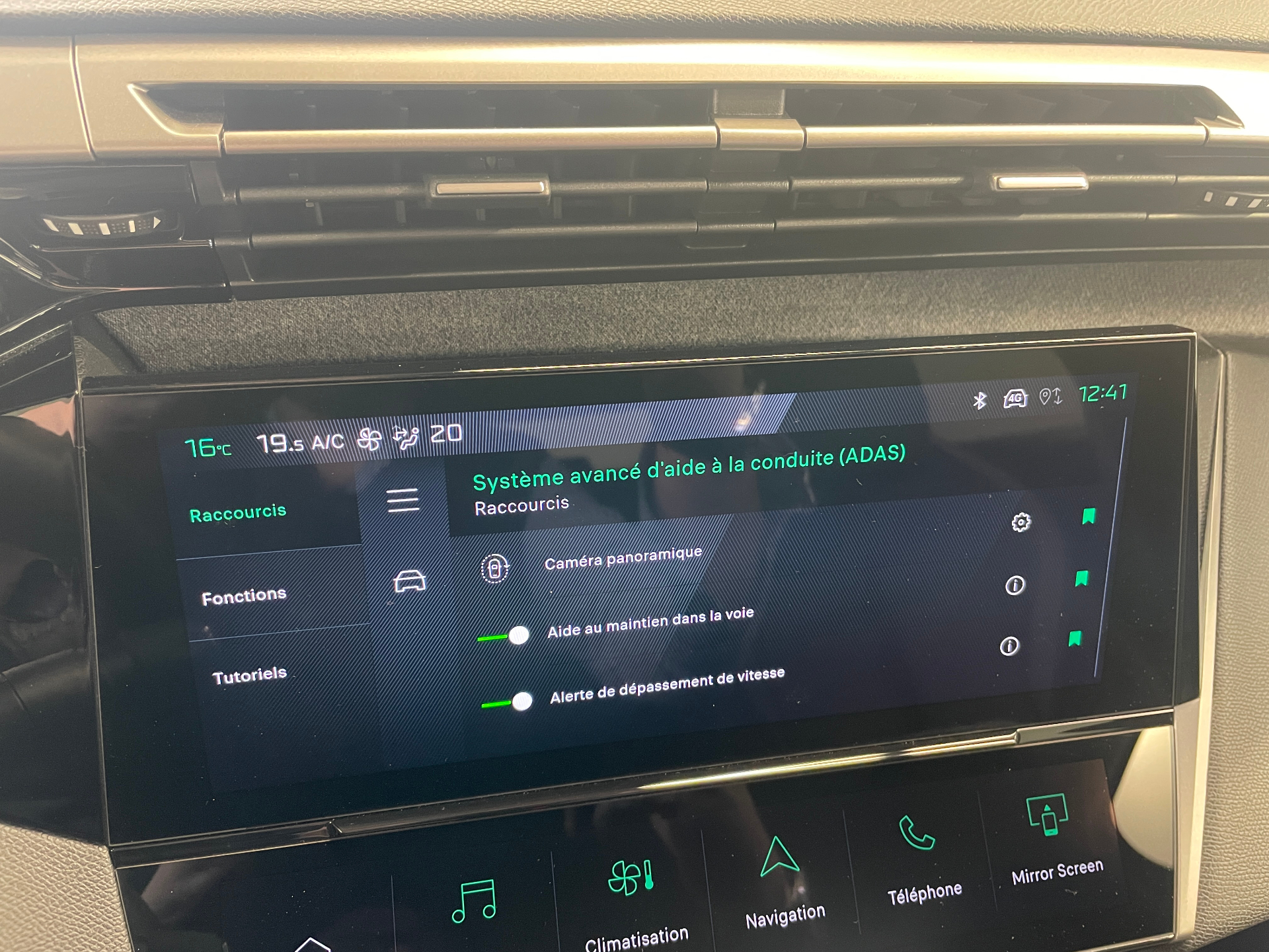 PEUGEOT 408 ALLURE HYBRID 136 E-DCS6