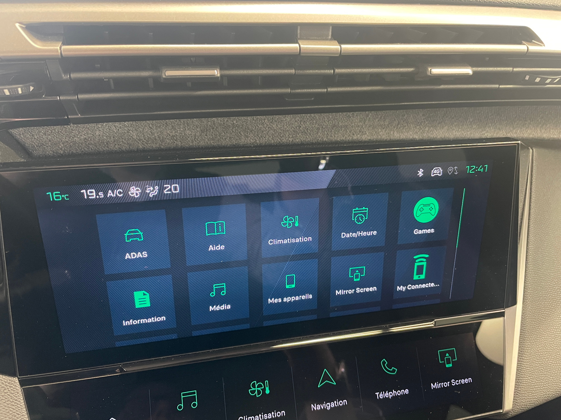 PEUGEOT 408 ALLURE HYBRID 136 E-DCS6