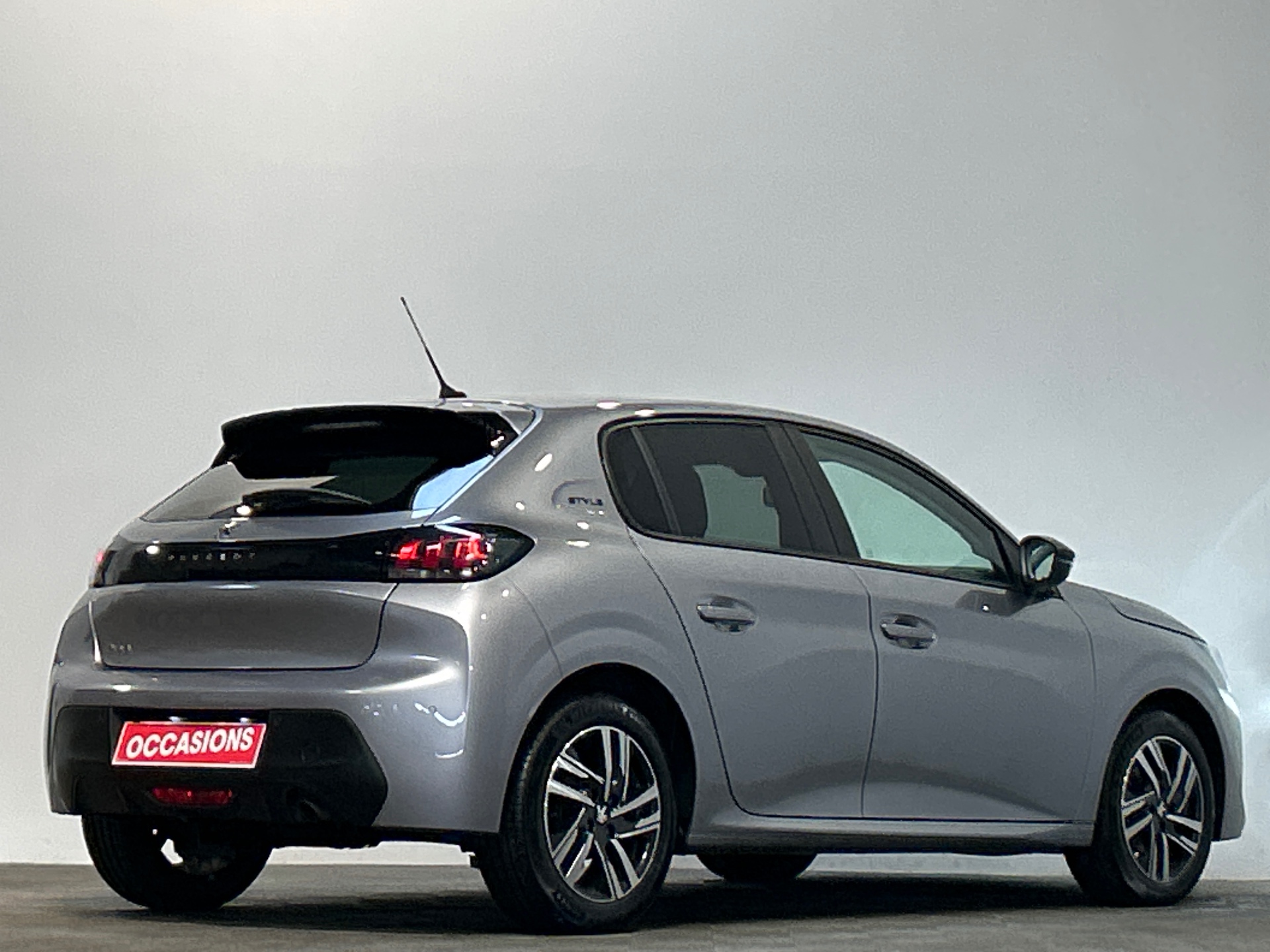PEUGEOT 208 PureTech 75 S&S BVM5 Style