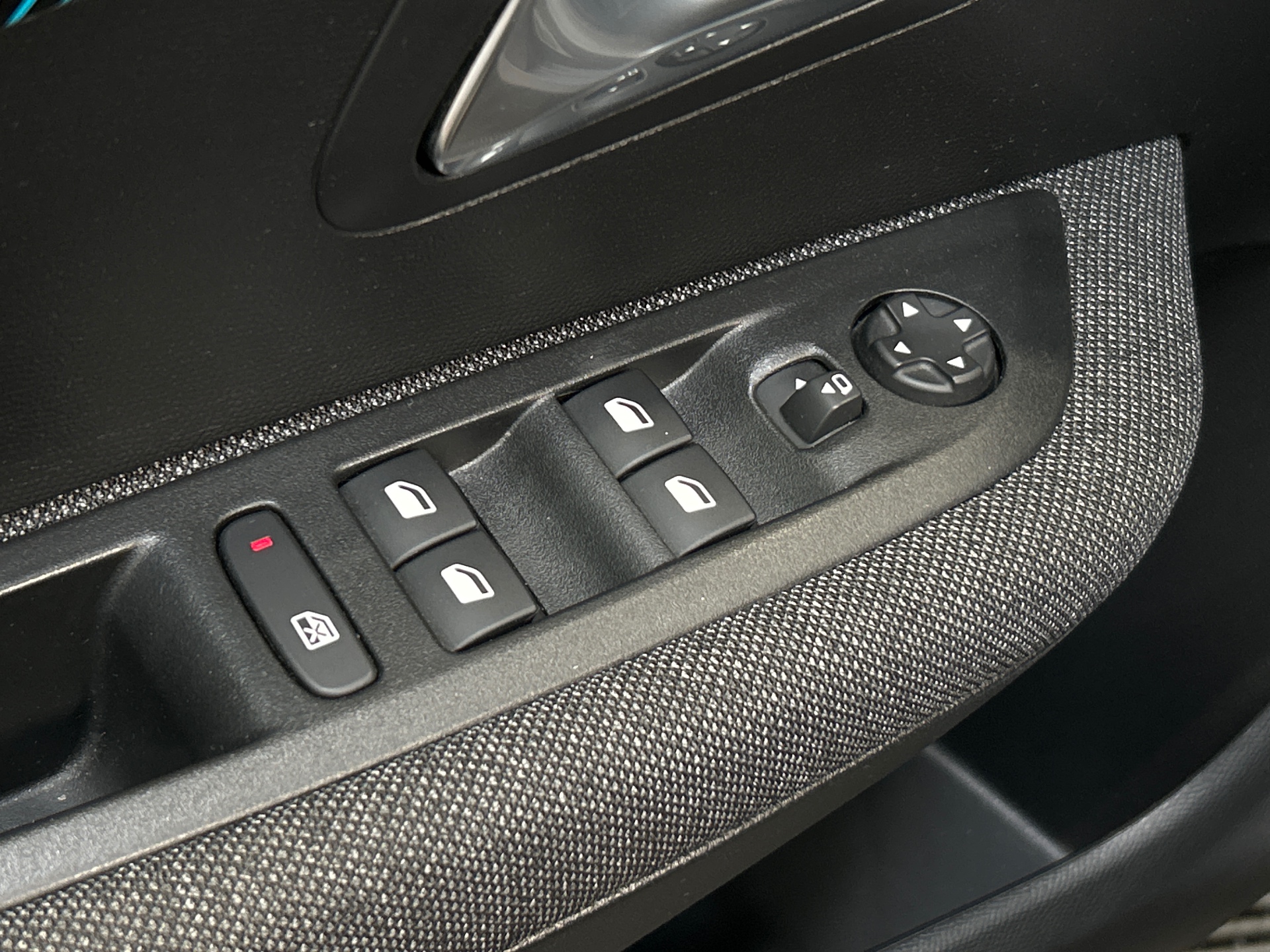PEUGEOT 208 PureTech 75 S&S BVM5 Style