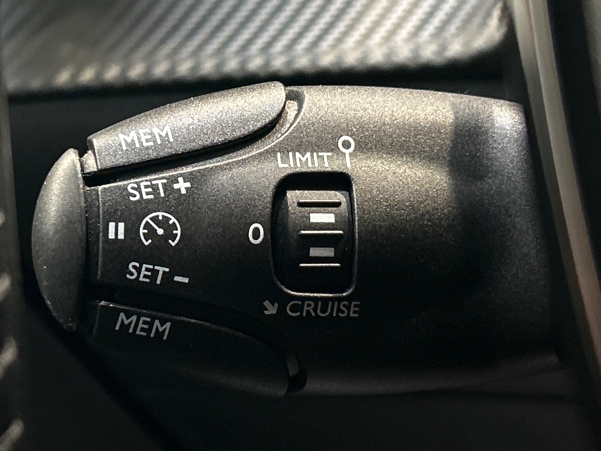 PEUGEOT 208 PureTech 75 S&S BVM5 Style