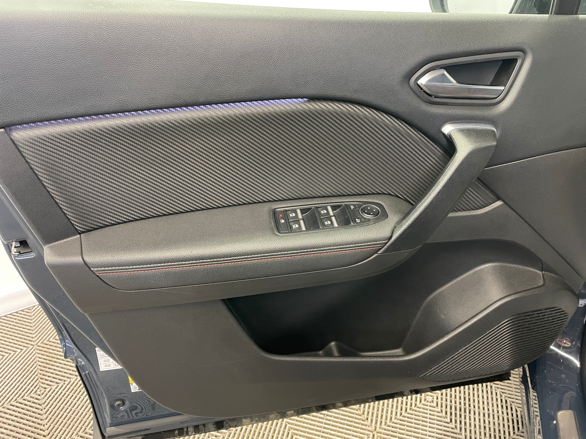 RENAULT CAPTUR E-Tech Plug-in 160 - 21 R.S. Line