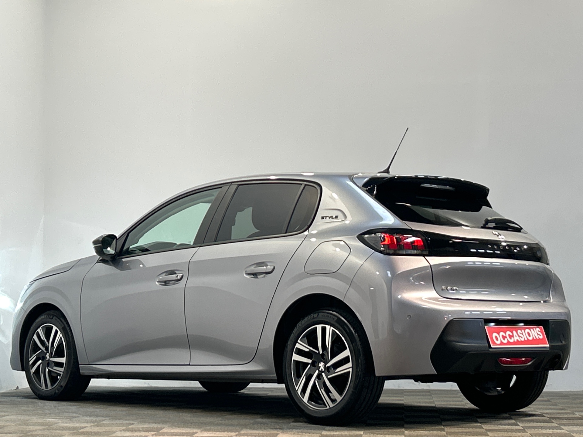 PEUGEOT 208 PureTech 75 S&S BVM5 Style