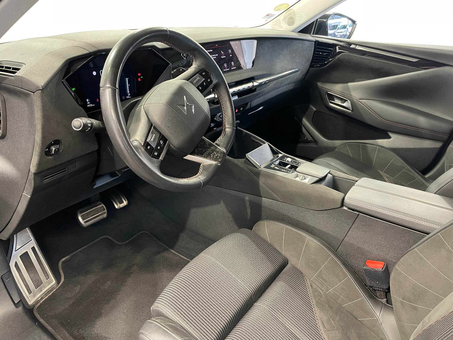 DS DS 4 BlueHDi 130 EAT8 Performance Line