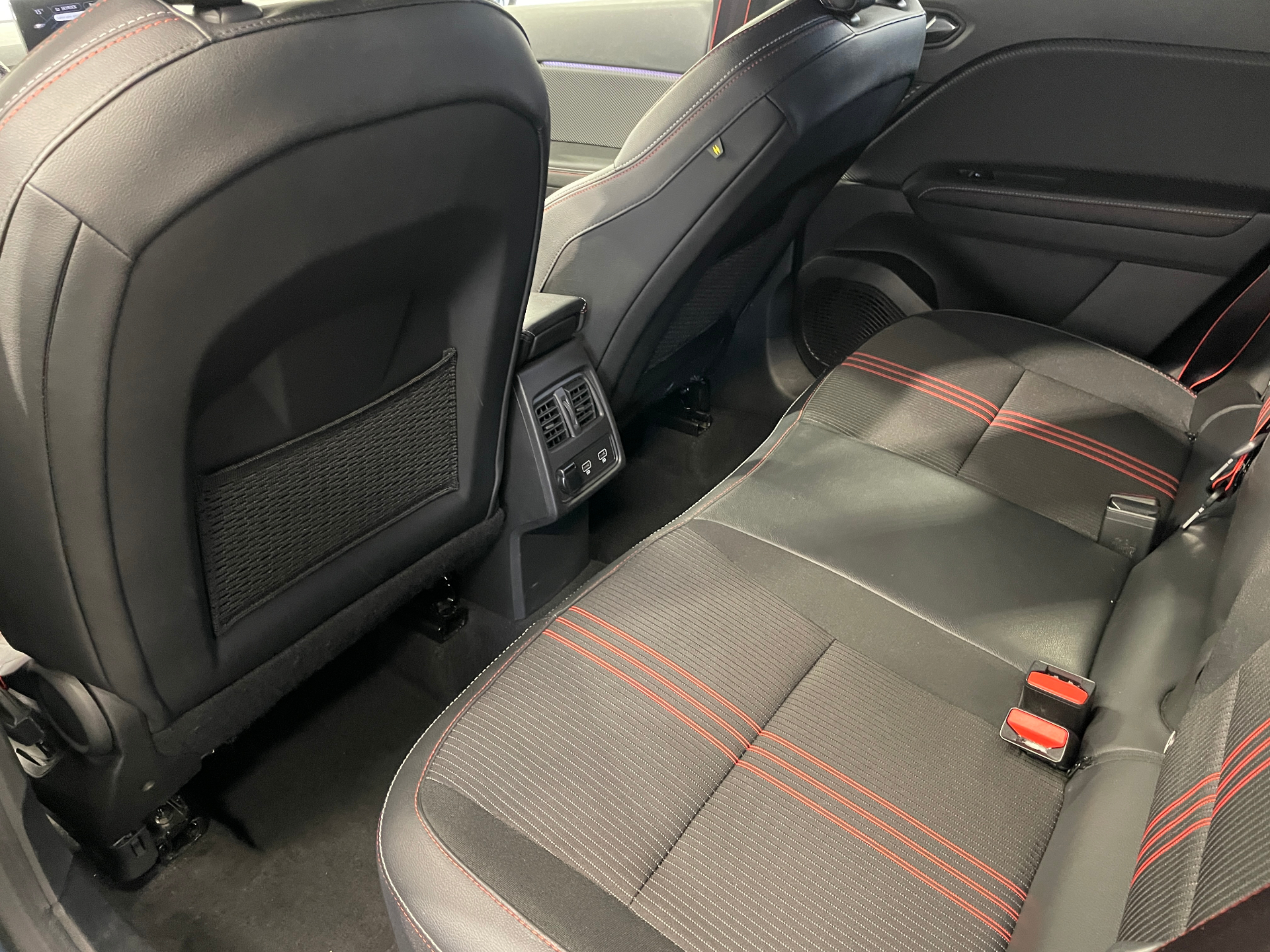 RENAULT CAPTUR E-Tech Plug-in 160 - 21 R.S. Line