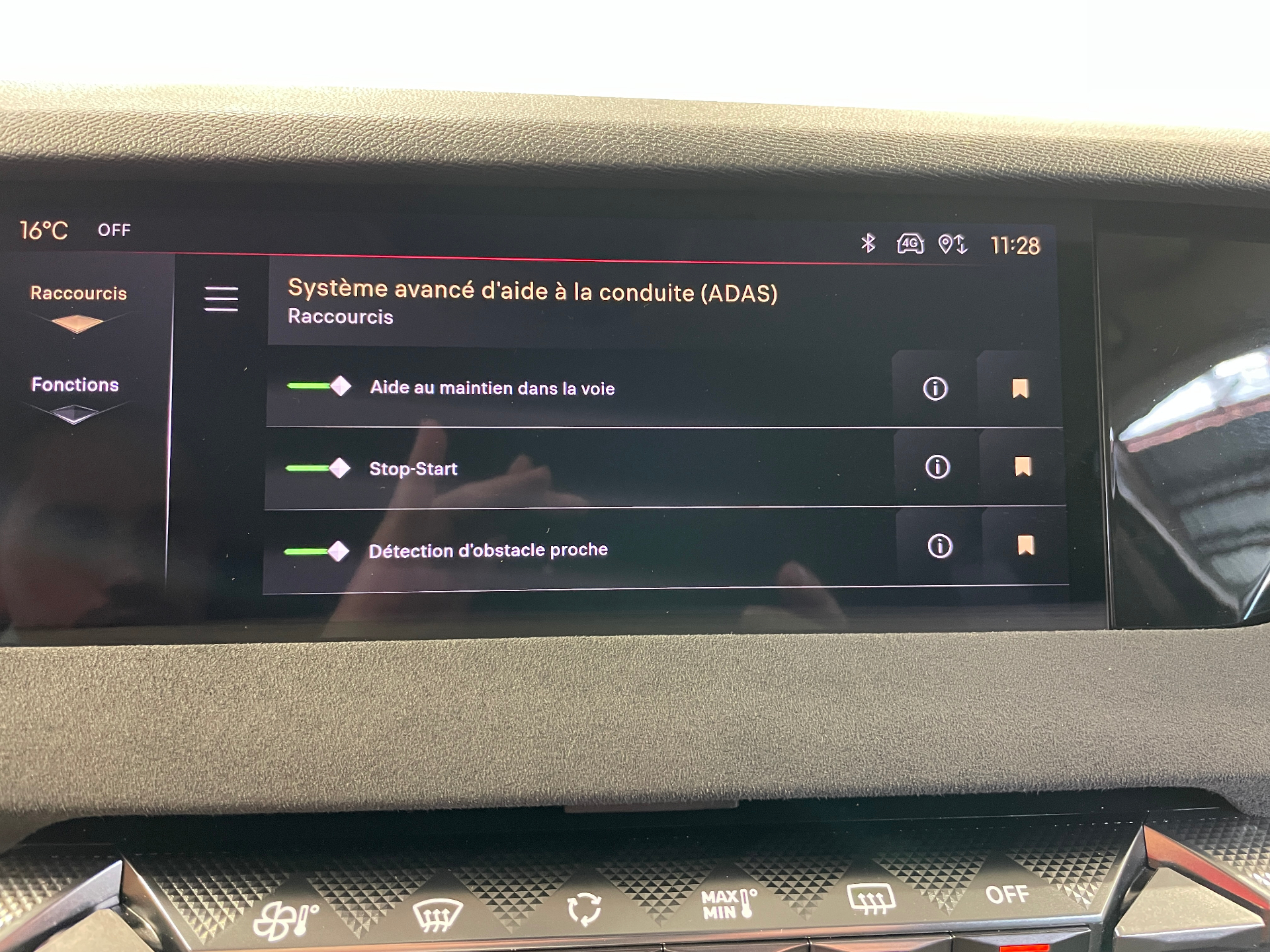 DS DS 4 BlueHDi 130 EAT8 Performance Line