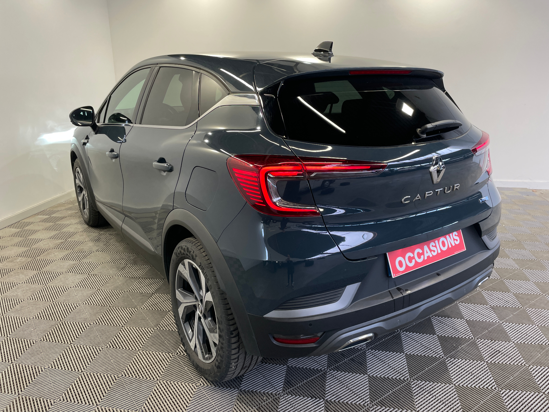 RENAULT CAPTUR E-Tech Plug-in 160 - 21 R.S. Line