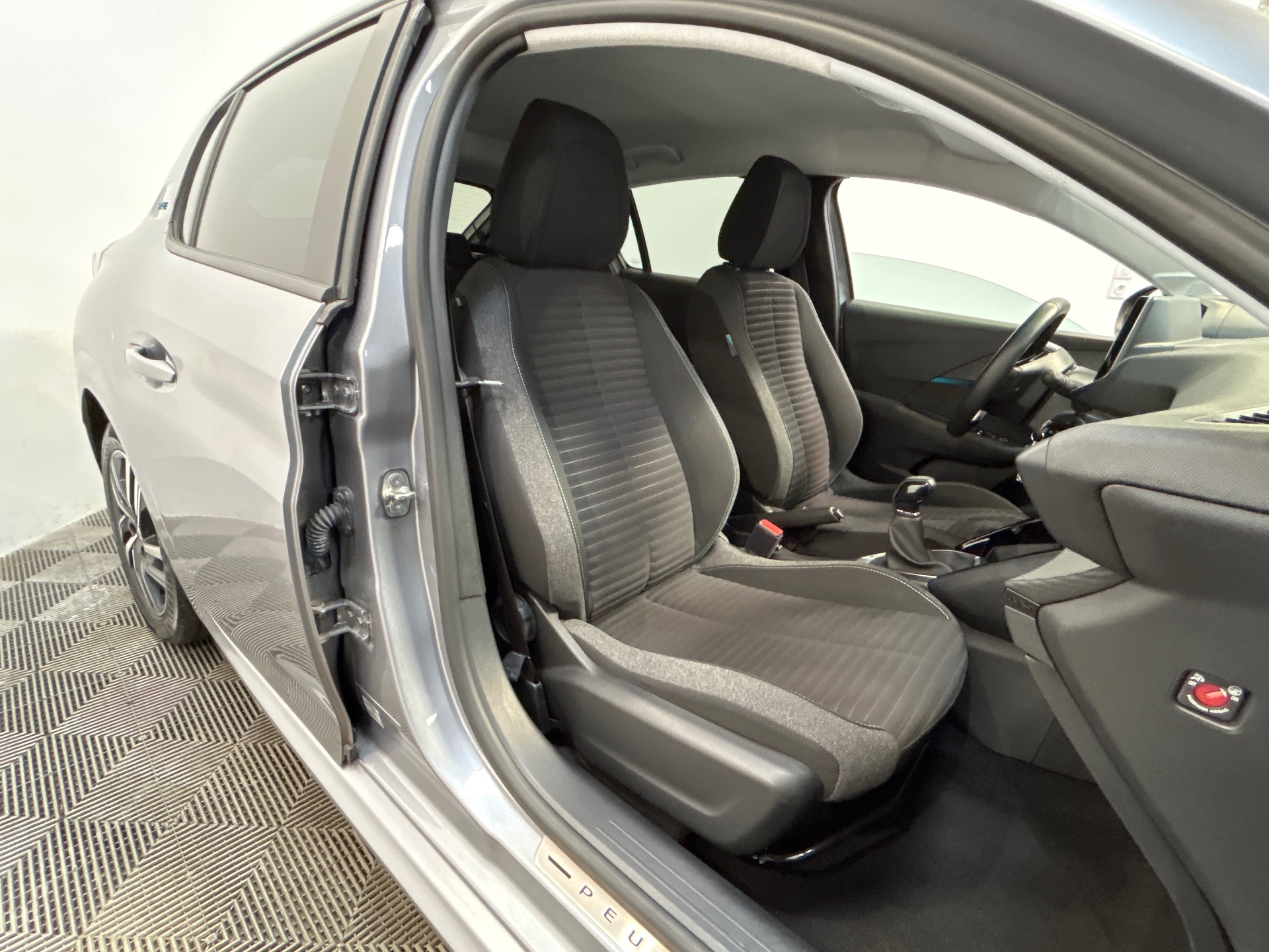 PEUGEOT 208 PureTech 75 S&S BVM5 Style