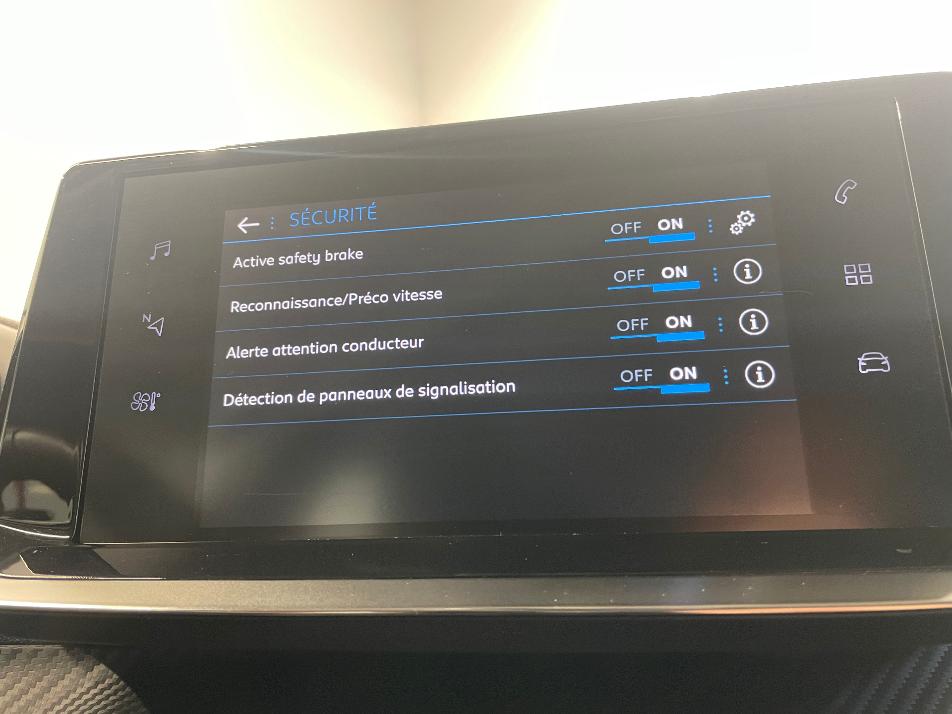PEUGEOT 208 ACTIVE PACK PURETECH 75 S&S BVM5