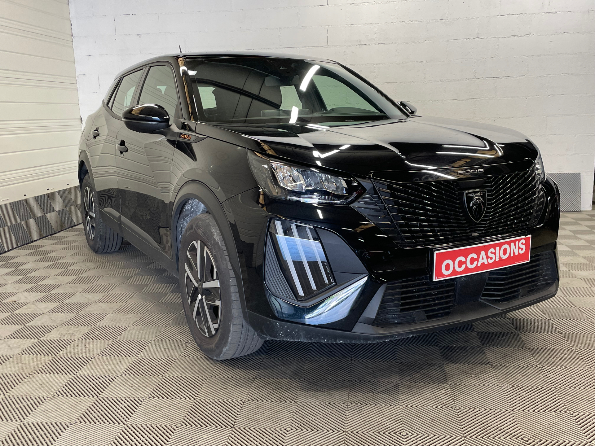 PEUGEOT 2008 Hybrid 145 e-DCS6 Style