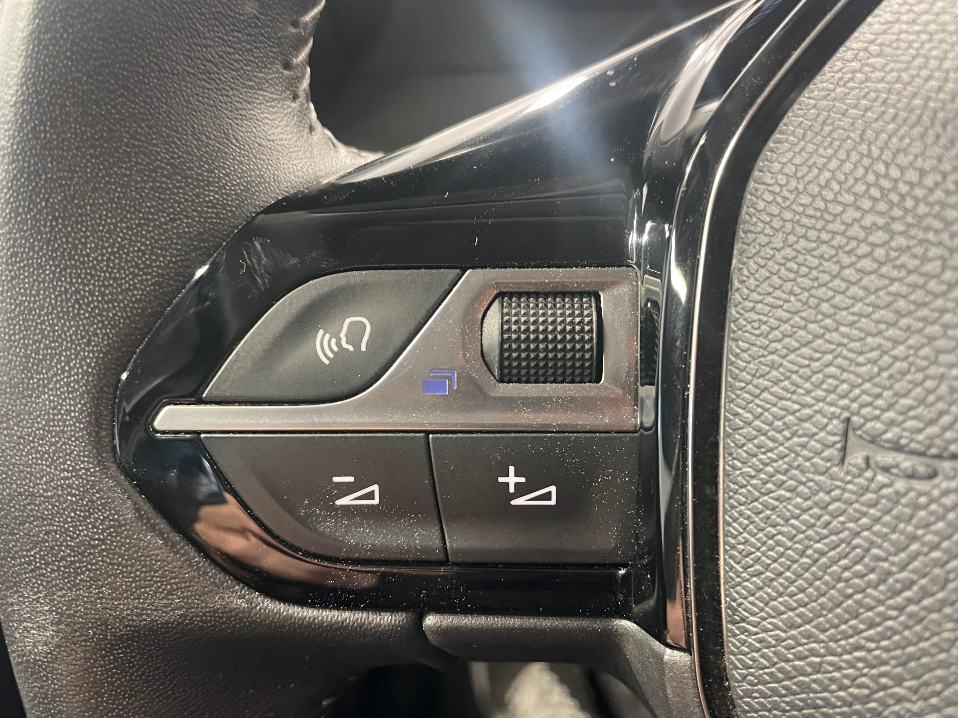 PEUGEOT 208 ACTIVE PACK PURETECH 75 S&S BVM5