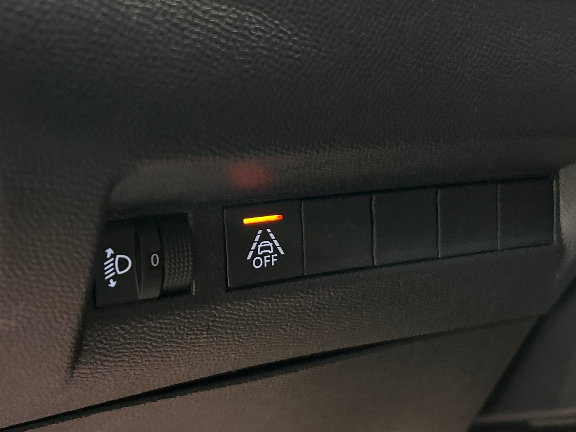 PEUGEOT 208 PureTech 100 S&S BVM6 Allure Pack
