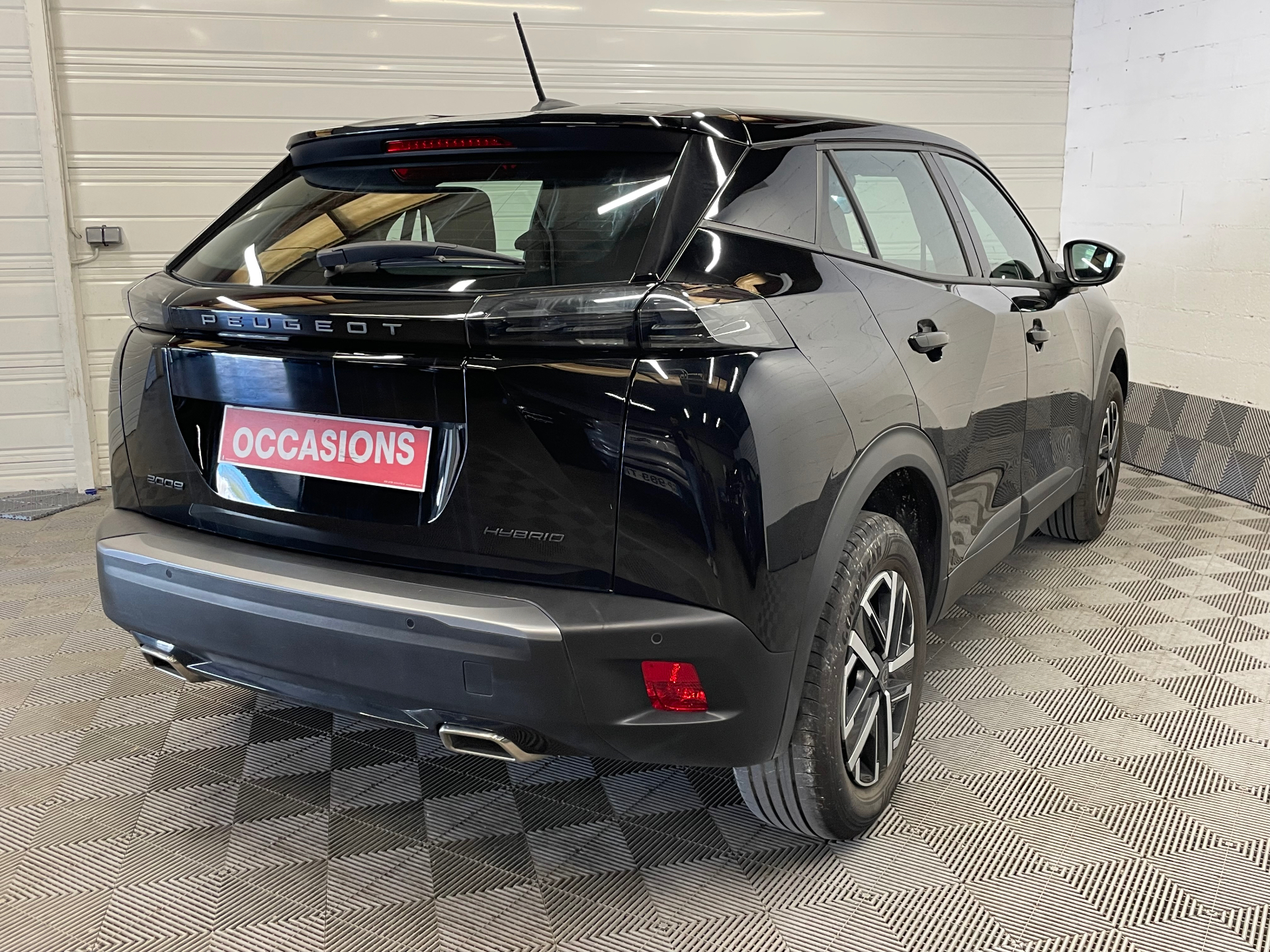 PEUGEOT 2008 Hybrid 145 e-DCS6 Style
