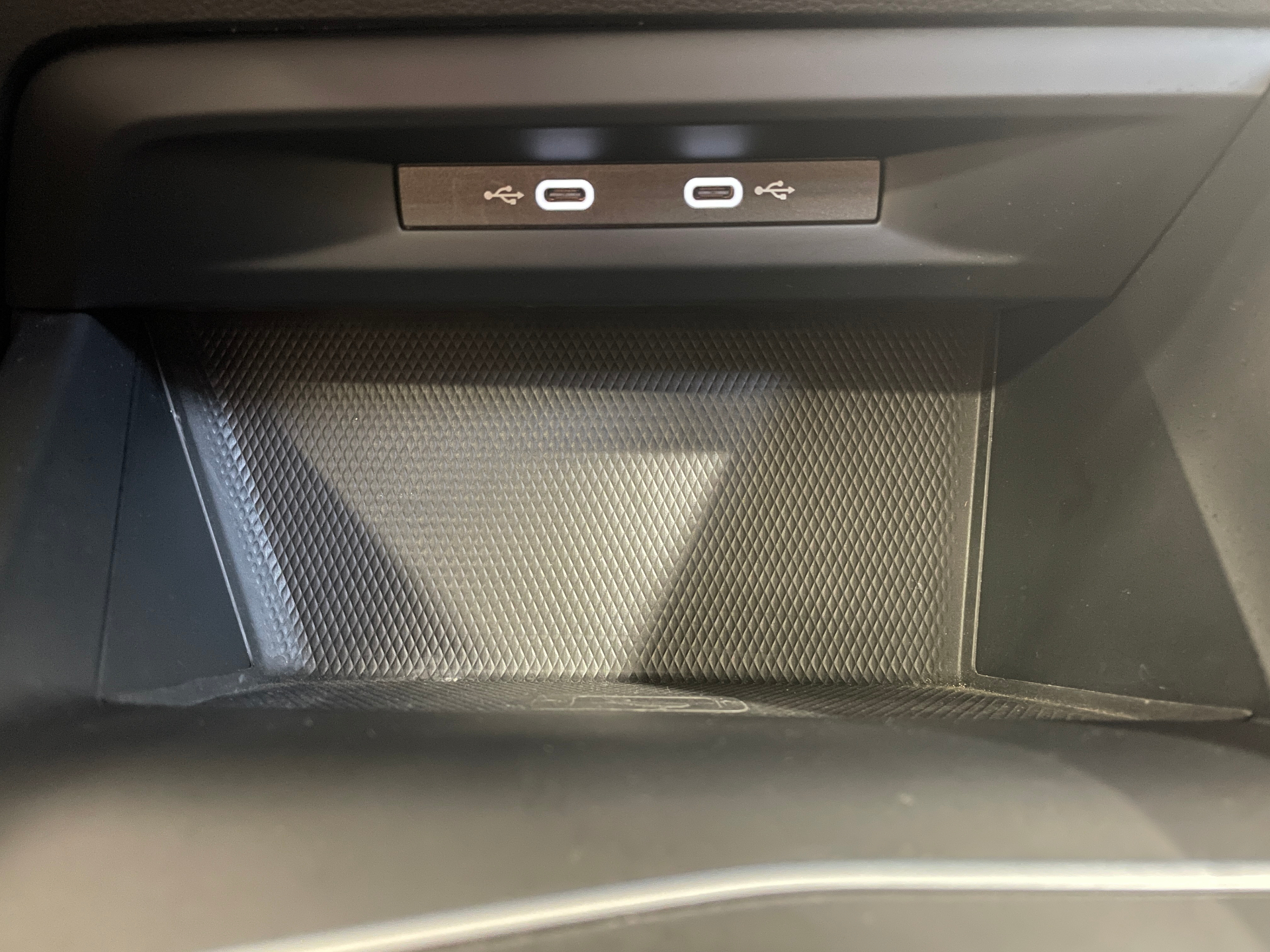 VOLKSWAGEN GOLF 1.0 eTSI OPF 110 DSG7 Life Plus
