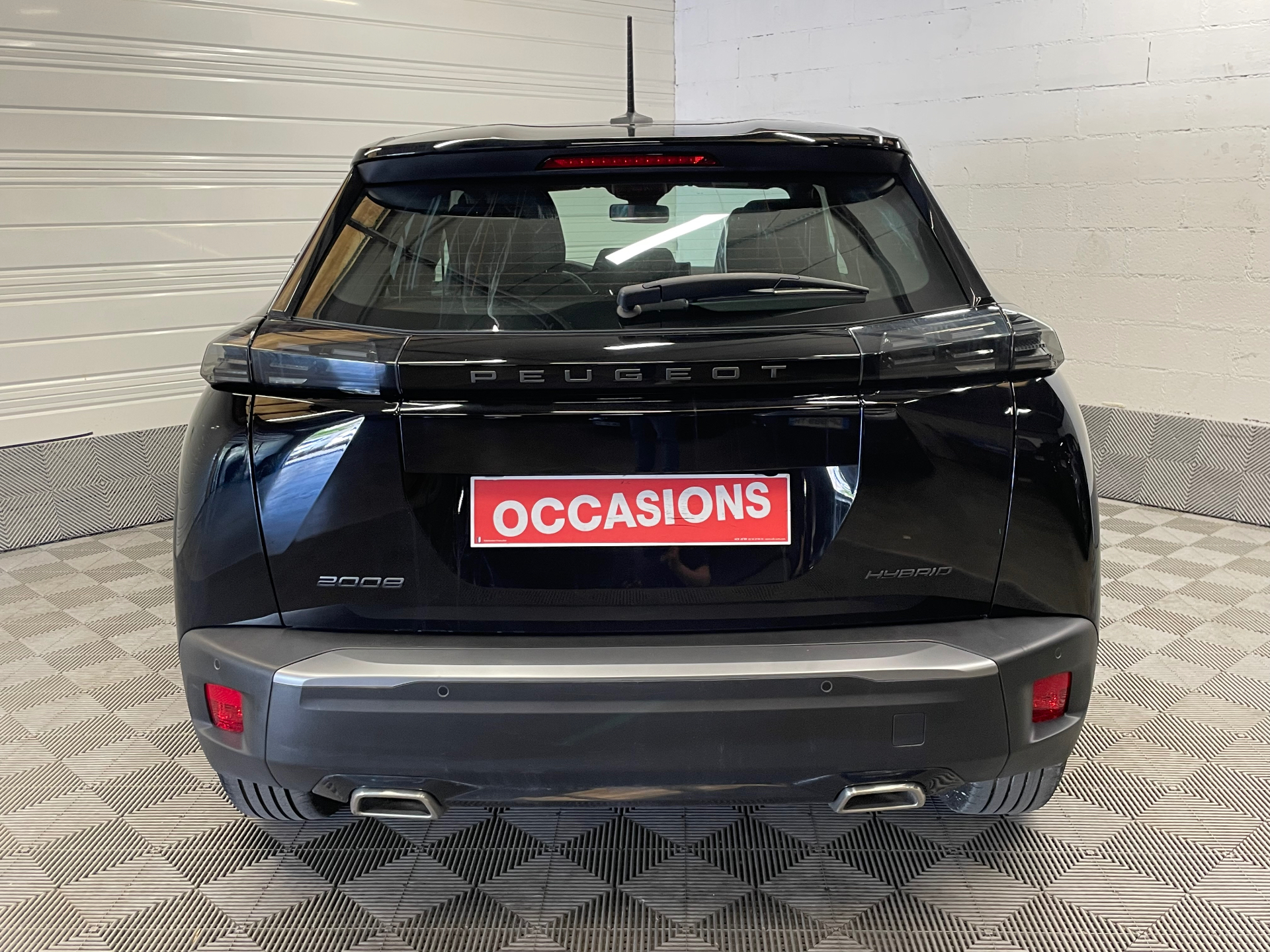 PEUGEOT 2008 Hybrid 145 e-DCS6 Style