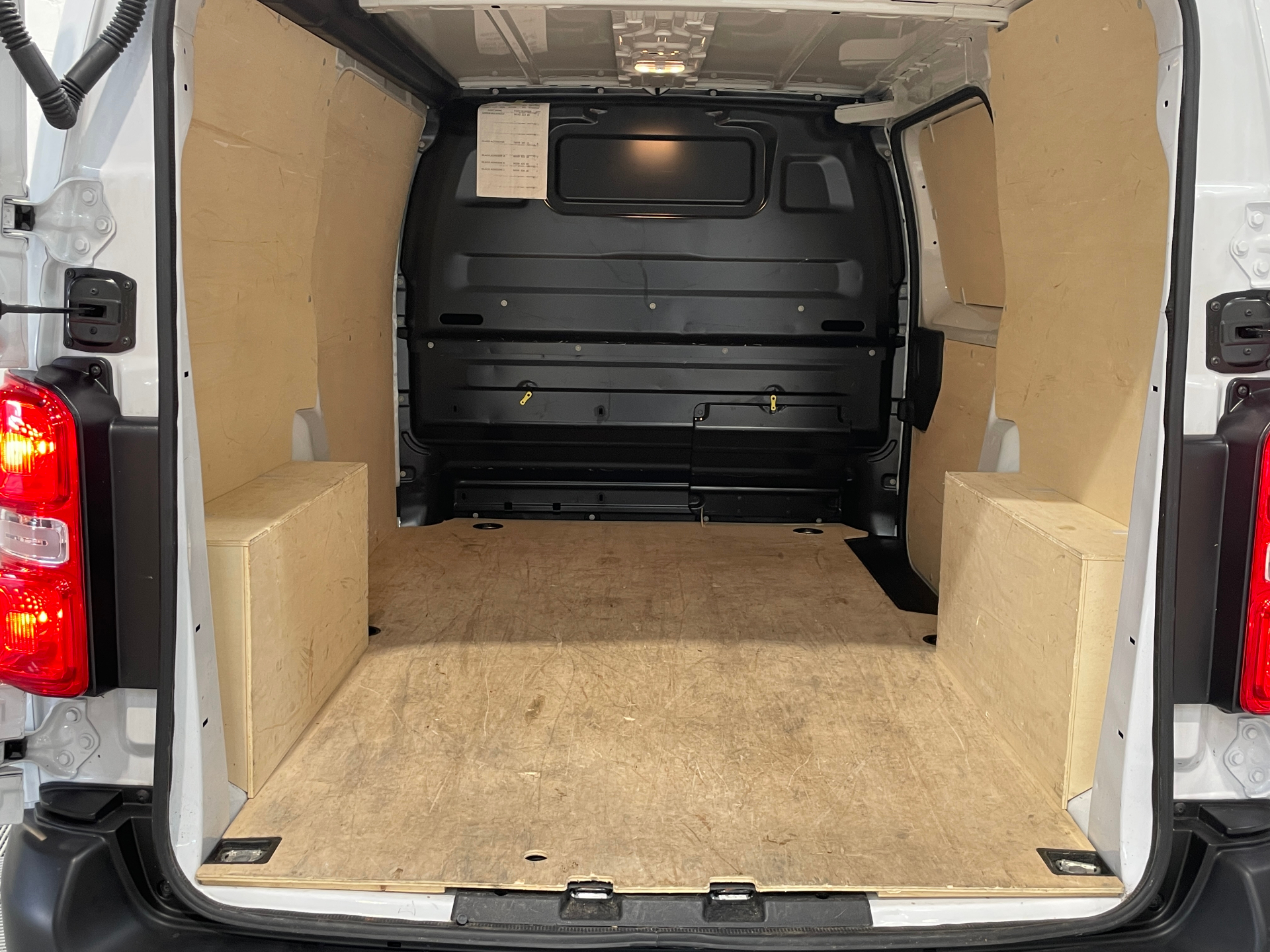 CITROEN JUMPY FOURGON FGN M BLUEHDI 100 S&S BVM6 CLUB