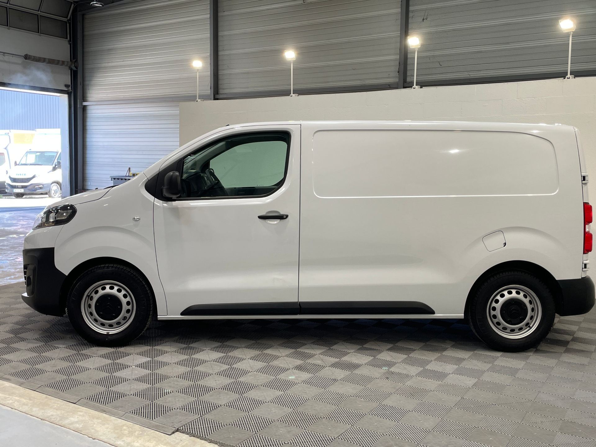 CITROEN JUMPY FOURGON FGN M BLUEHDI 100 S&S BVM6 CLUB