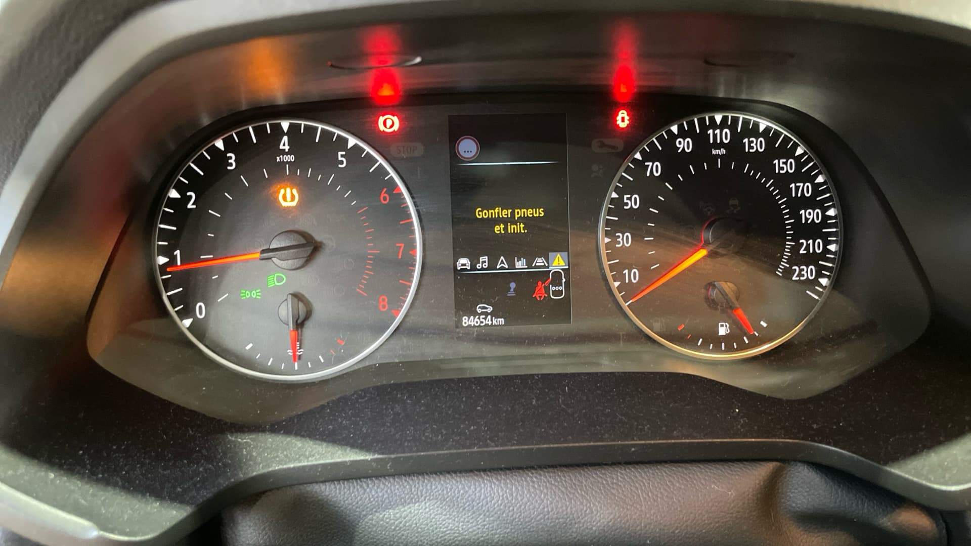 RENAULT CAPTUR TCe 100 GPL - 21 Business