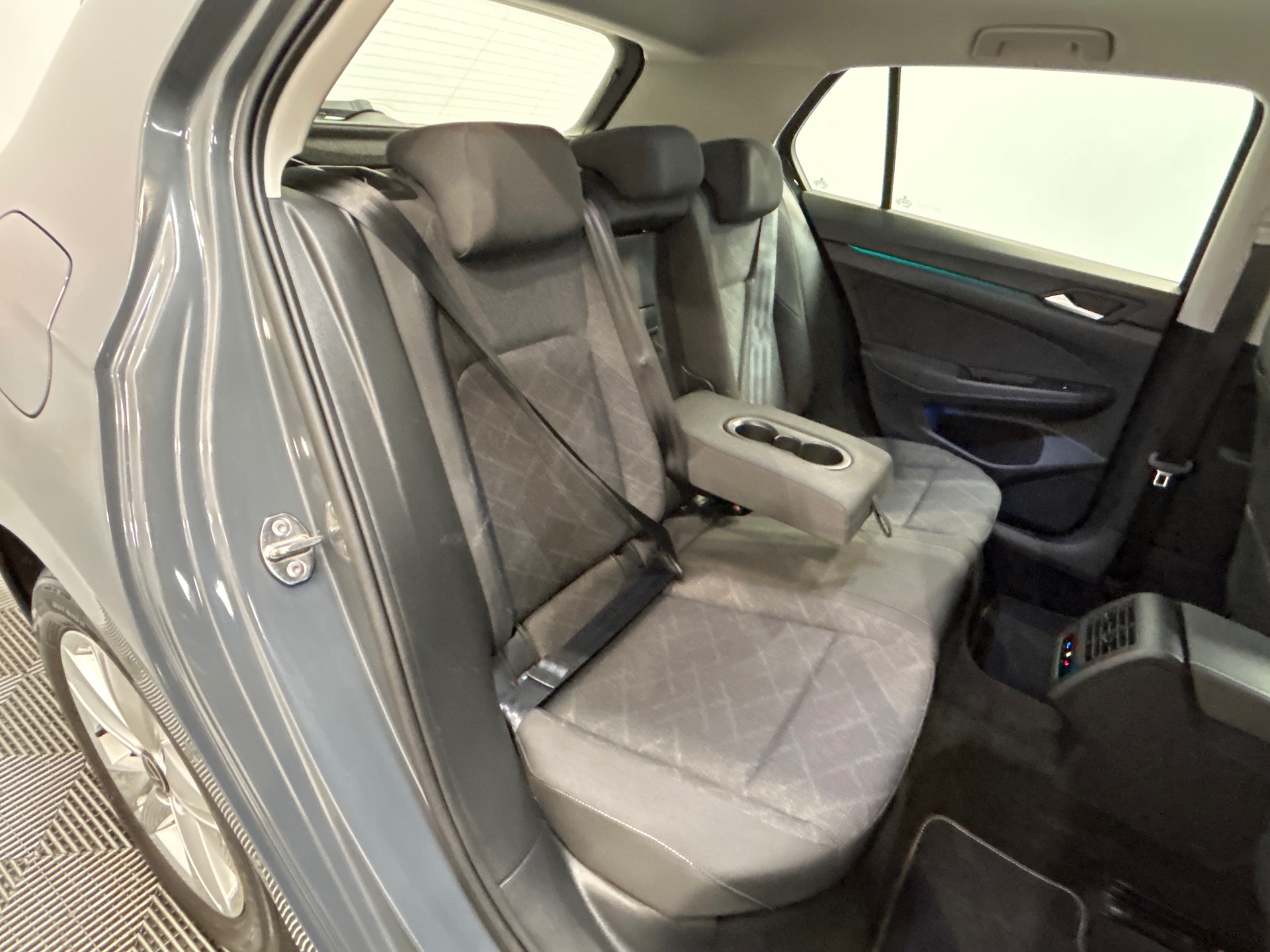 VOLKSWAGEN GOLF 1.0 TSI OPF 110 BVM6 Life Business