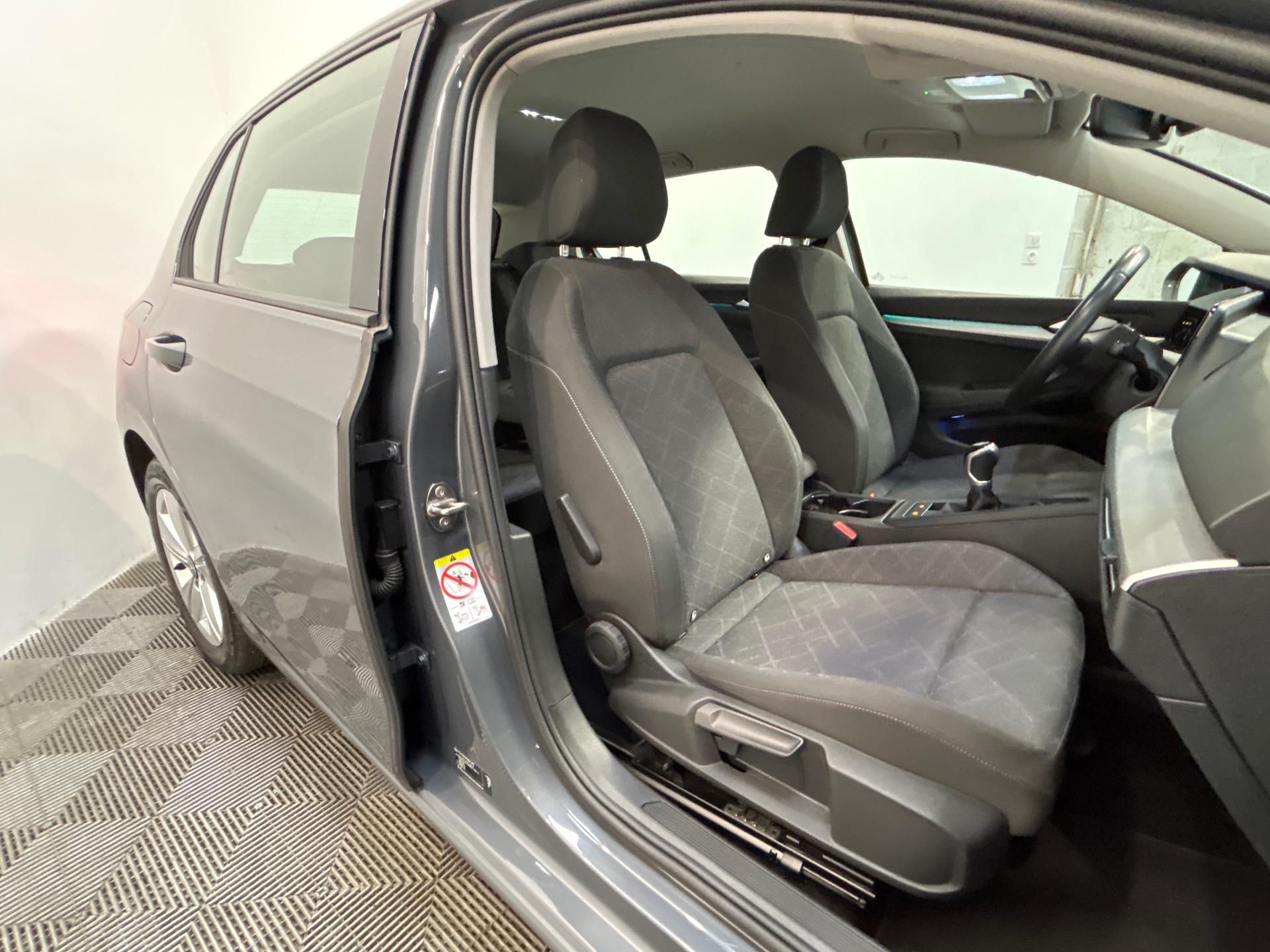 VOLKSWAGEN GOLF 1.0 TSI OPF 110 BVM6 Life Business