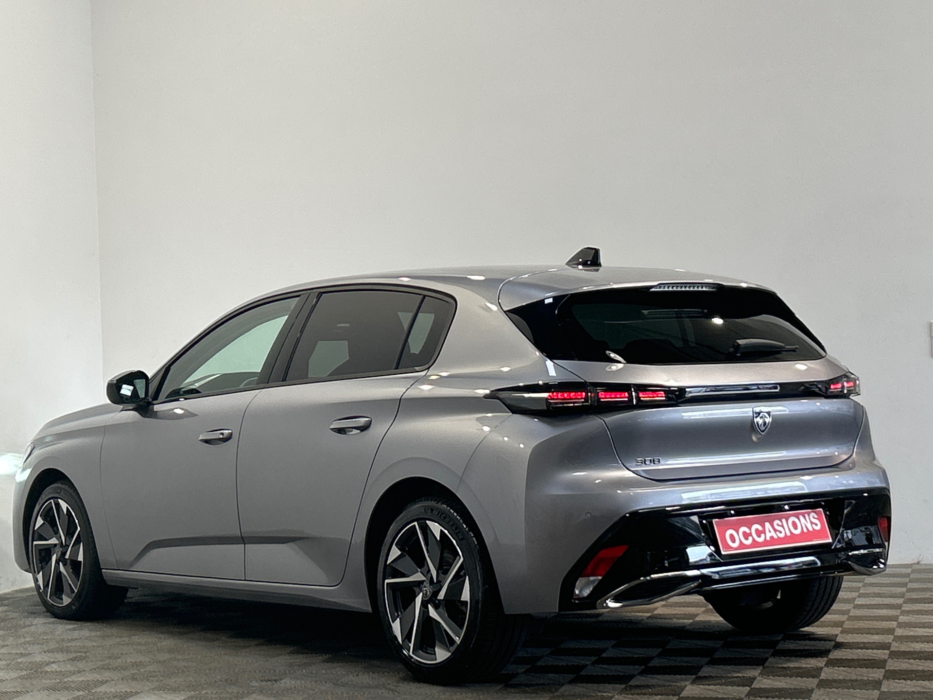 PEUGEOT 308 Hybrid 136 e-DCS6 Allure