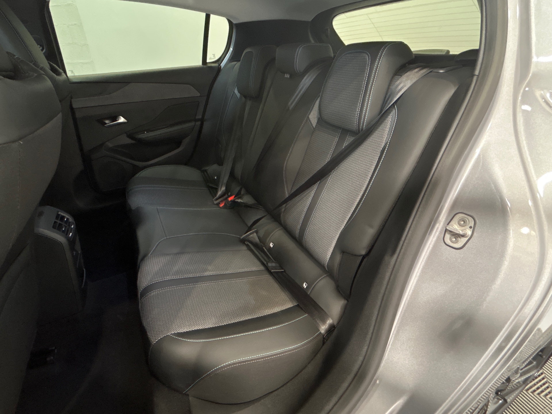 PEUGEOT 308 Hybrid 136 e-DCS6 Allure