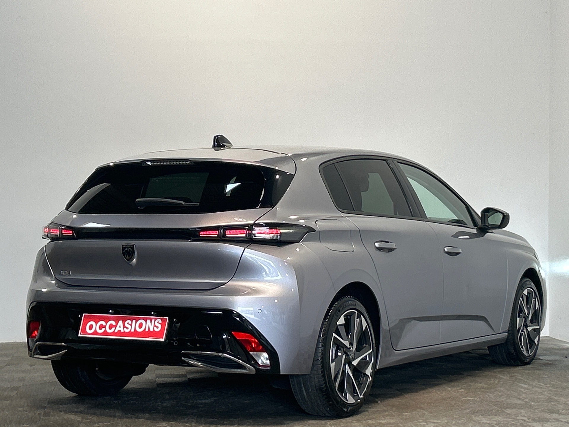 PEUGEOT 308 Hybrid 136 e-DCS6 Allure