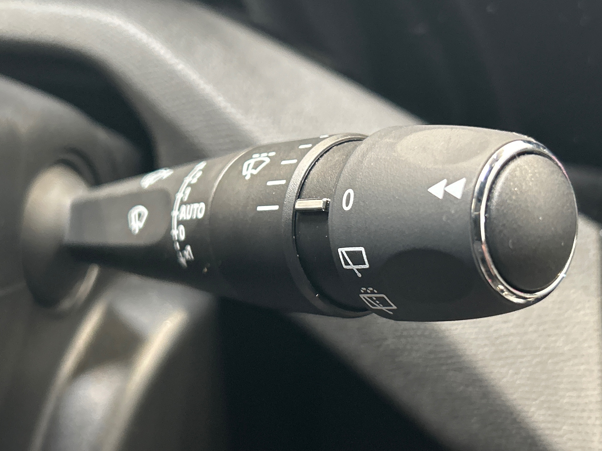 PEUGEOT 308 Hybrid 136 e-DCS6 Allure
