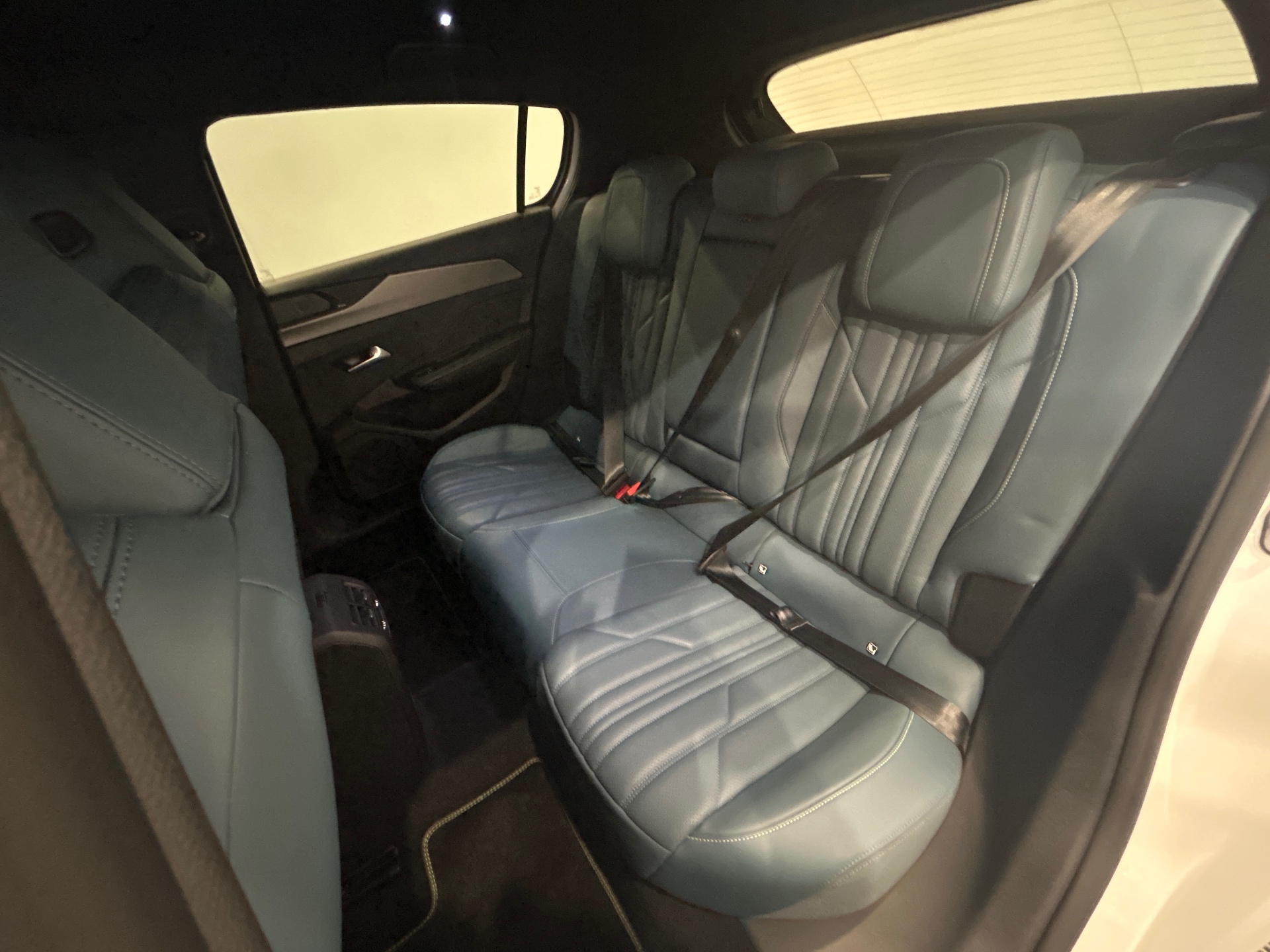 PEUGEOT 308 PHEV 225 e-EAT8 GT Pack