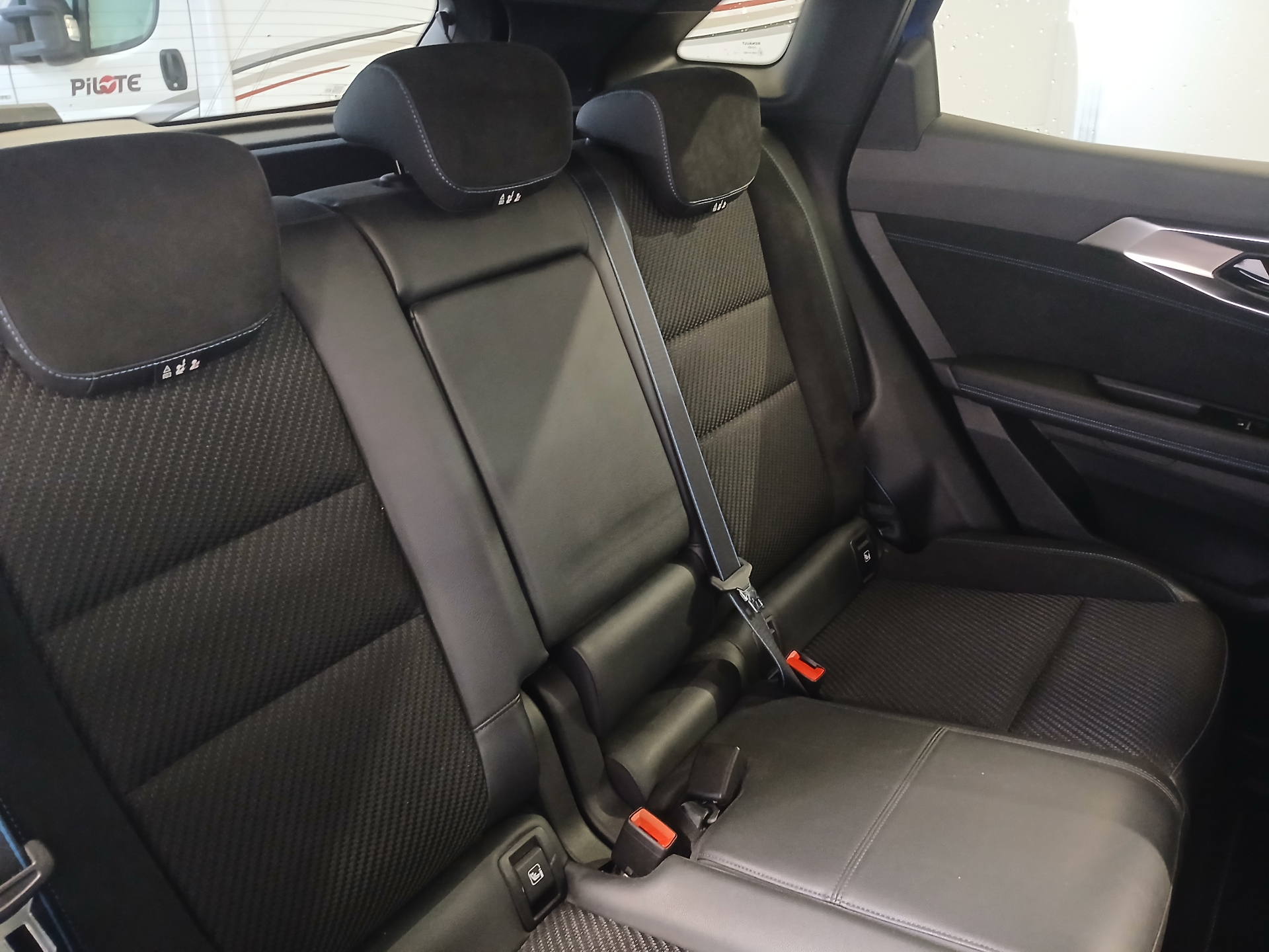 RENAULT  AUSTRAL E-Tech hybrid 200 Iconic esprit Alpine