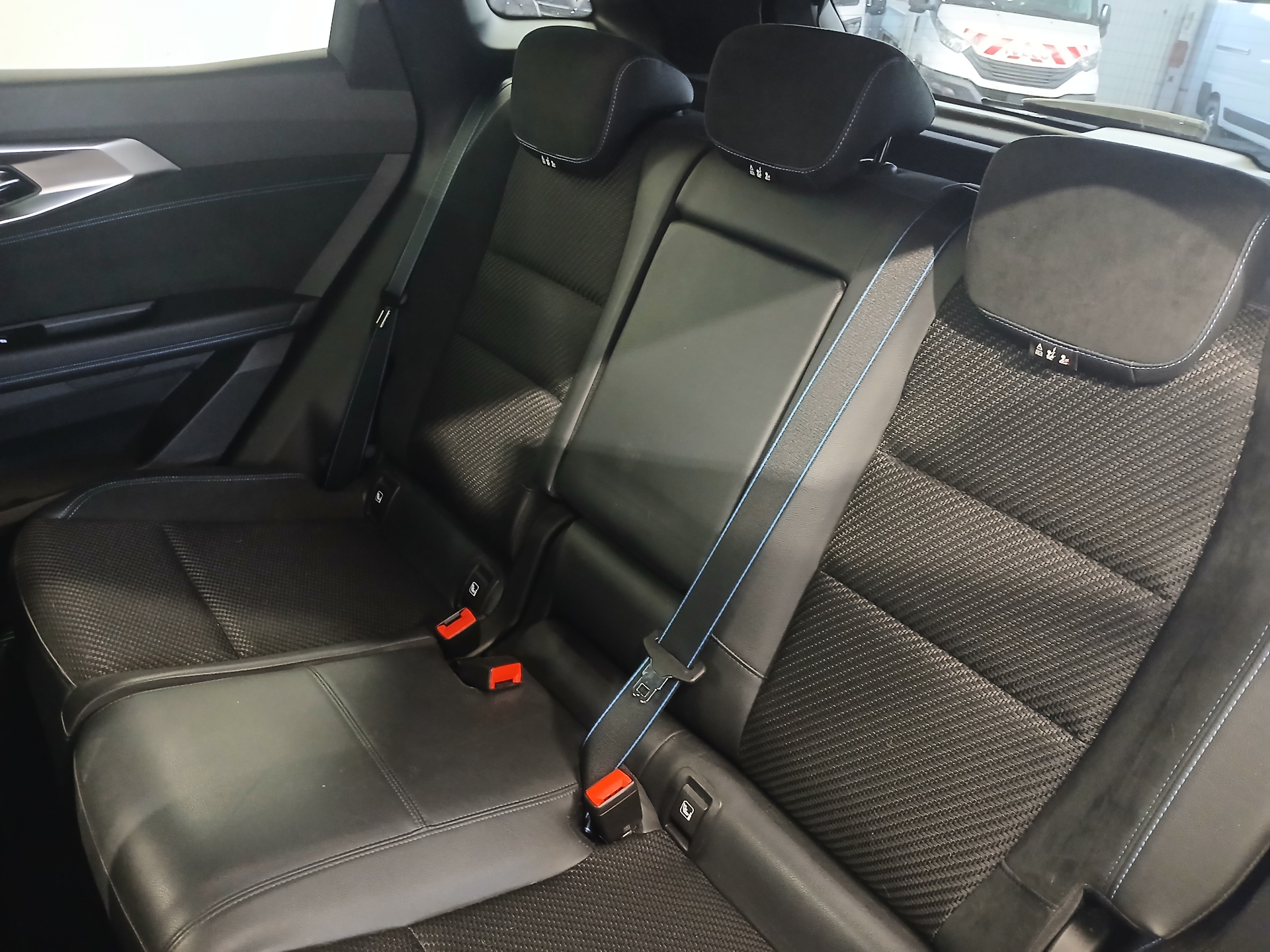 RENAULT  AUSTRAL E-Tech hybrid 200 Iconic esprit Alpine