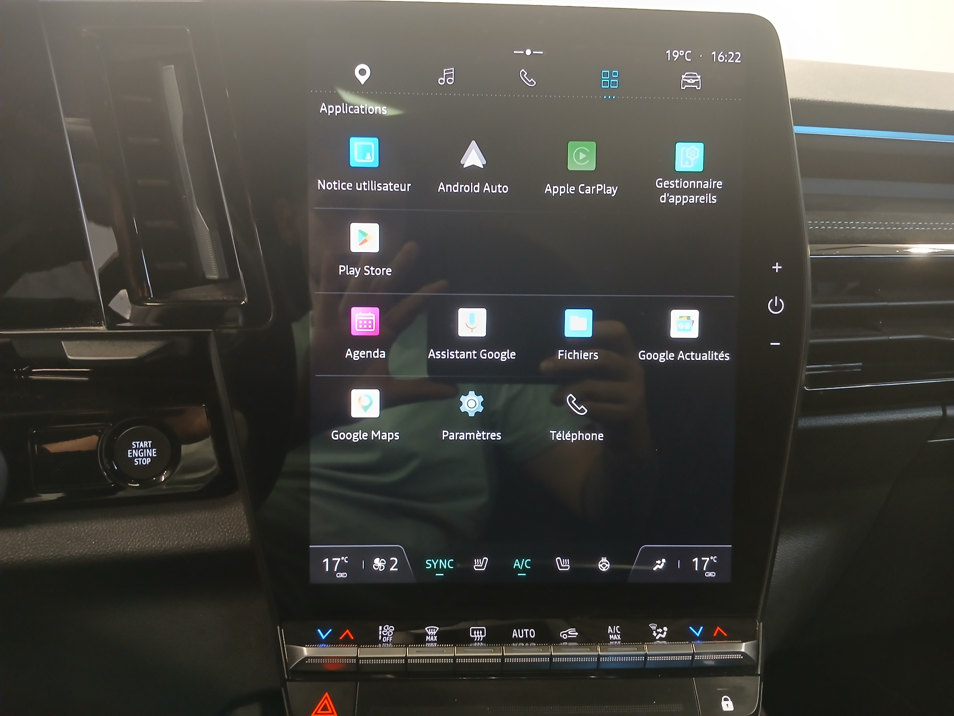 RENAULT  AUSTRAL E-Tech hybrid 200 Iconic esprit Alpine