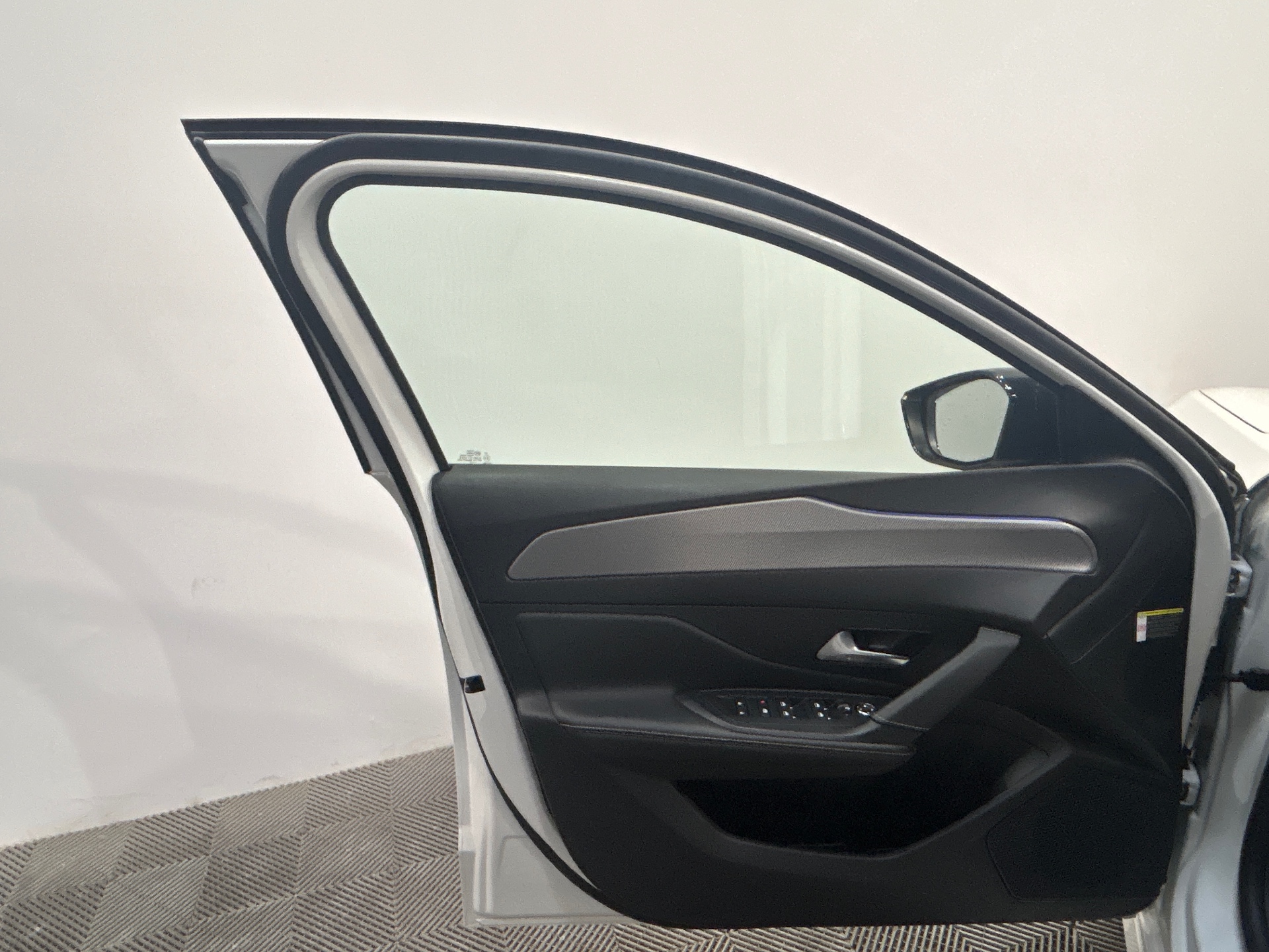 PEUGEOT 308 PHEV 225 e-EAT8 GT Pack