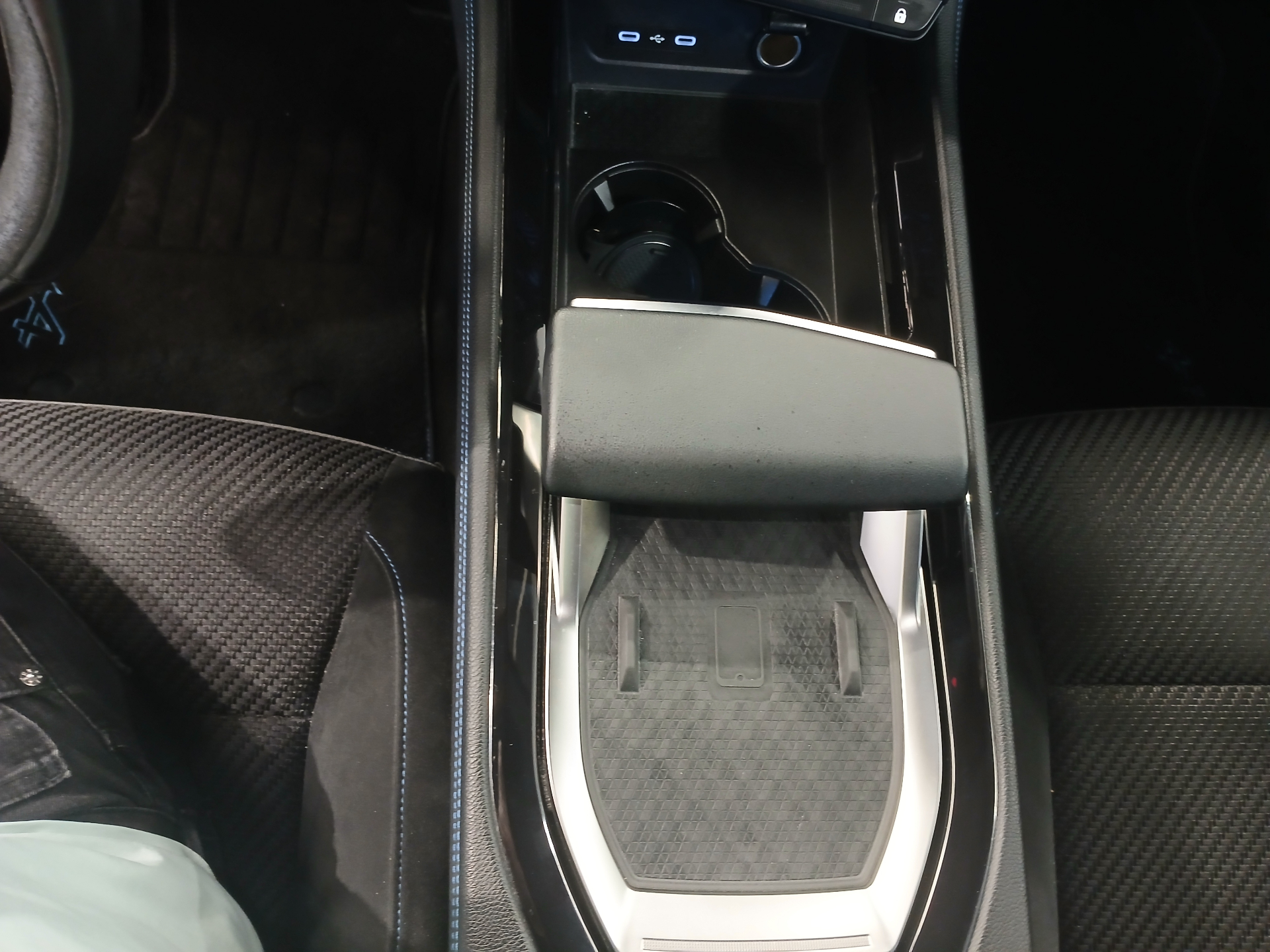 RENAULT  AUSTRAL E-Tech hybrid 200 Iconic esprit Alpine